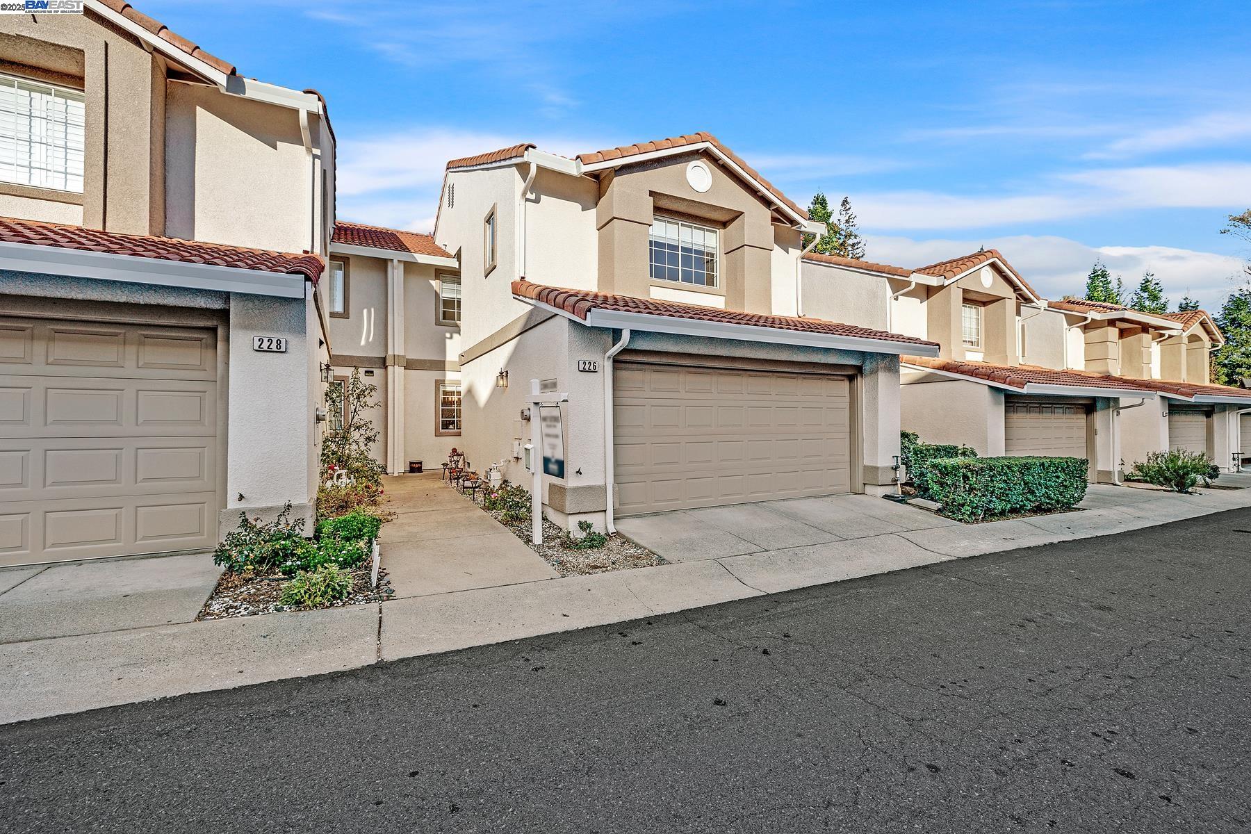 226 Portola Dr