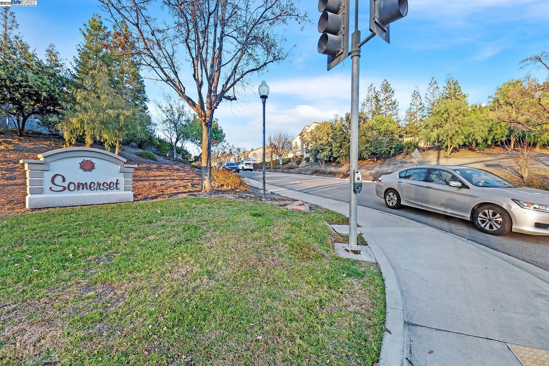 226 Portola Dr