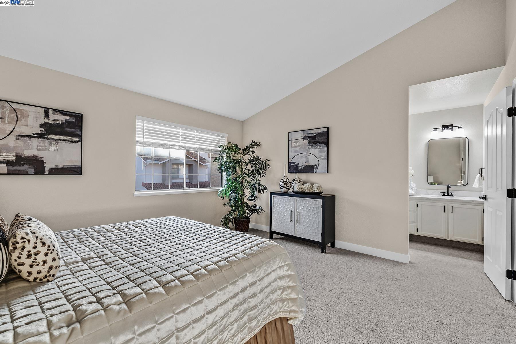 226 Portola Dr