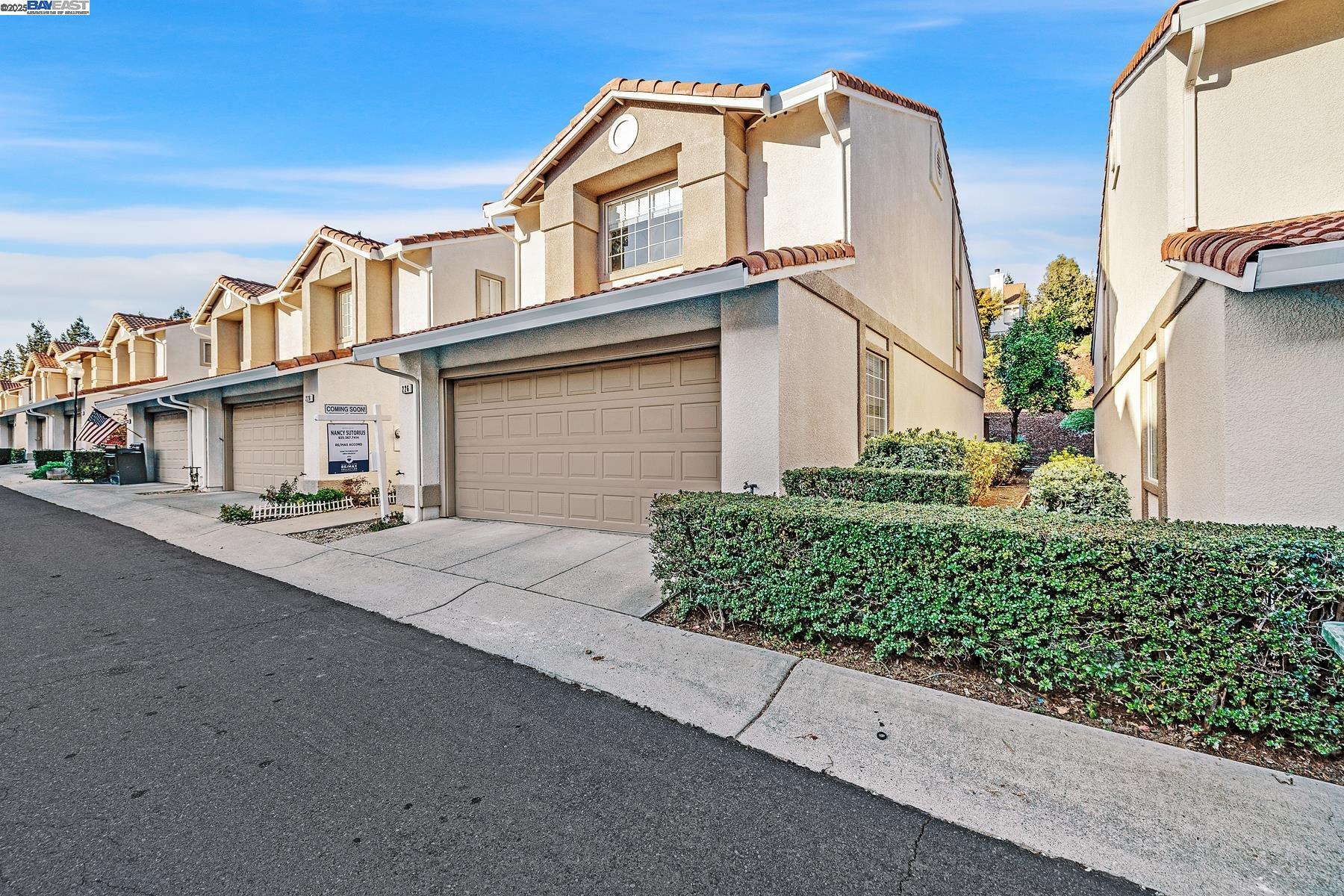226 Portola Dr