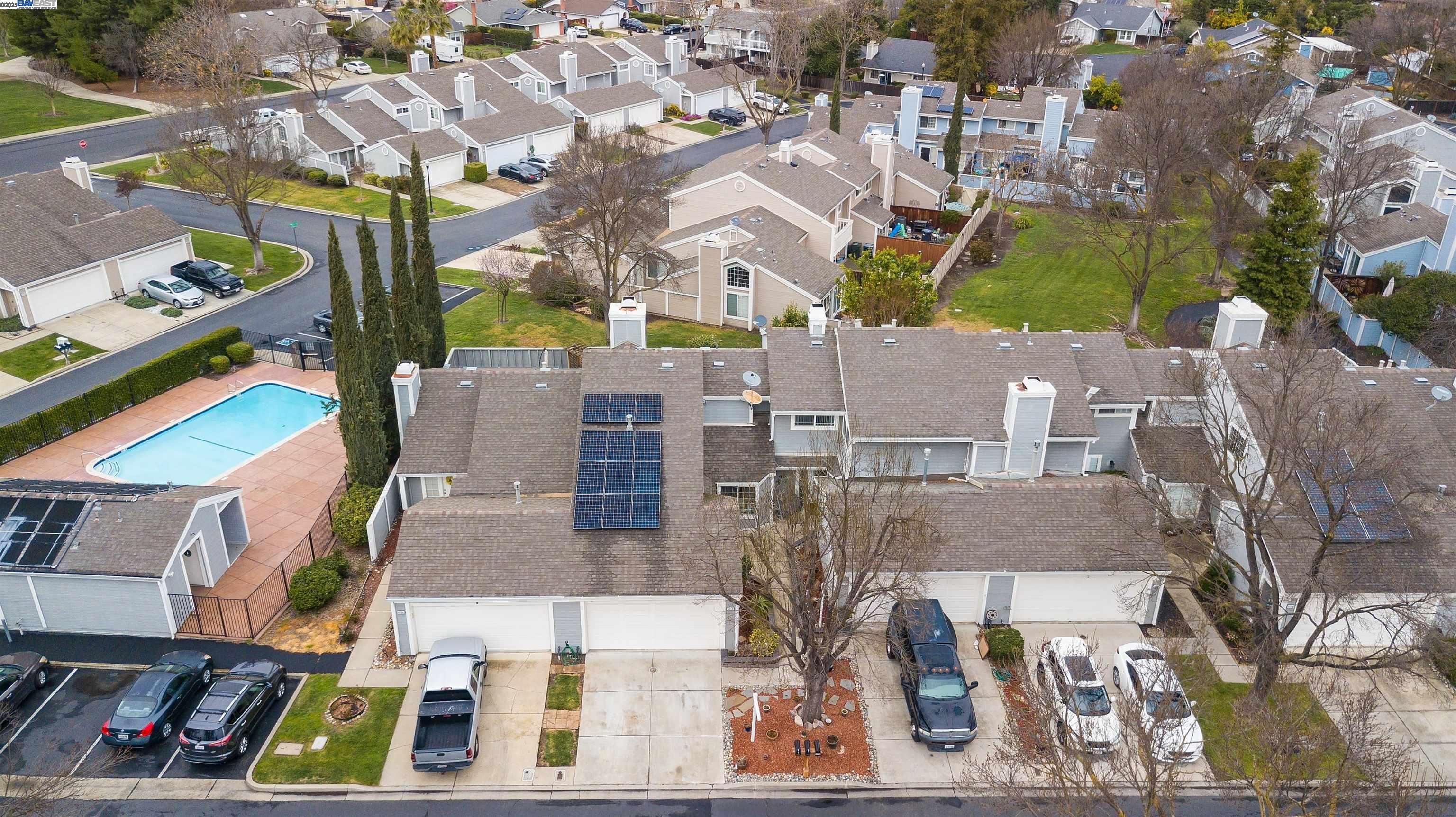 4746 APPLE TREE COMMON