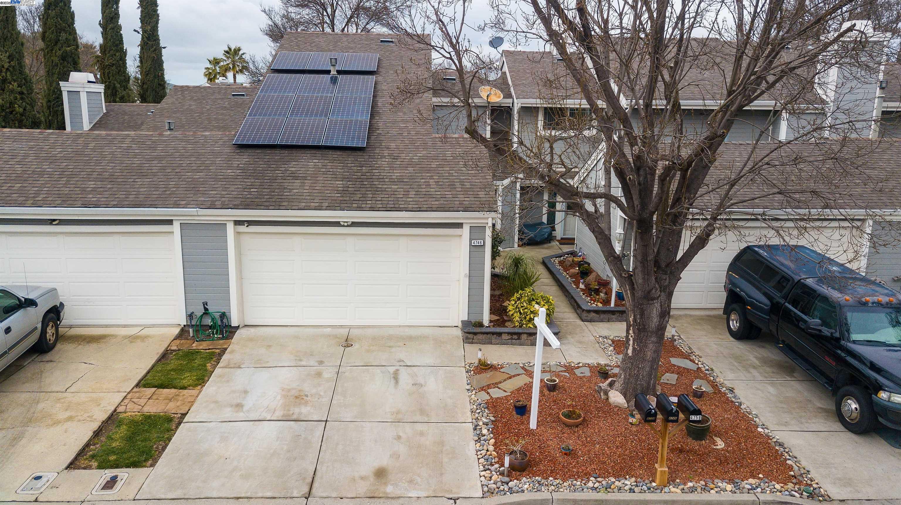 4746 APPLE TREE COMMON