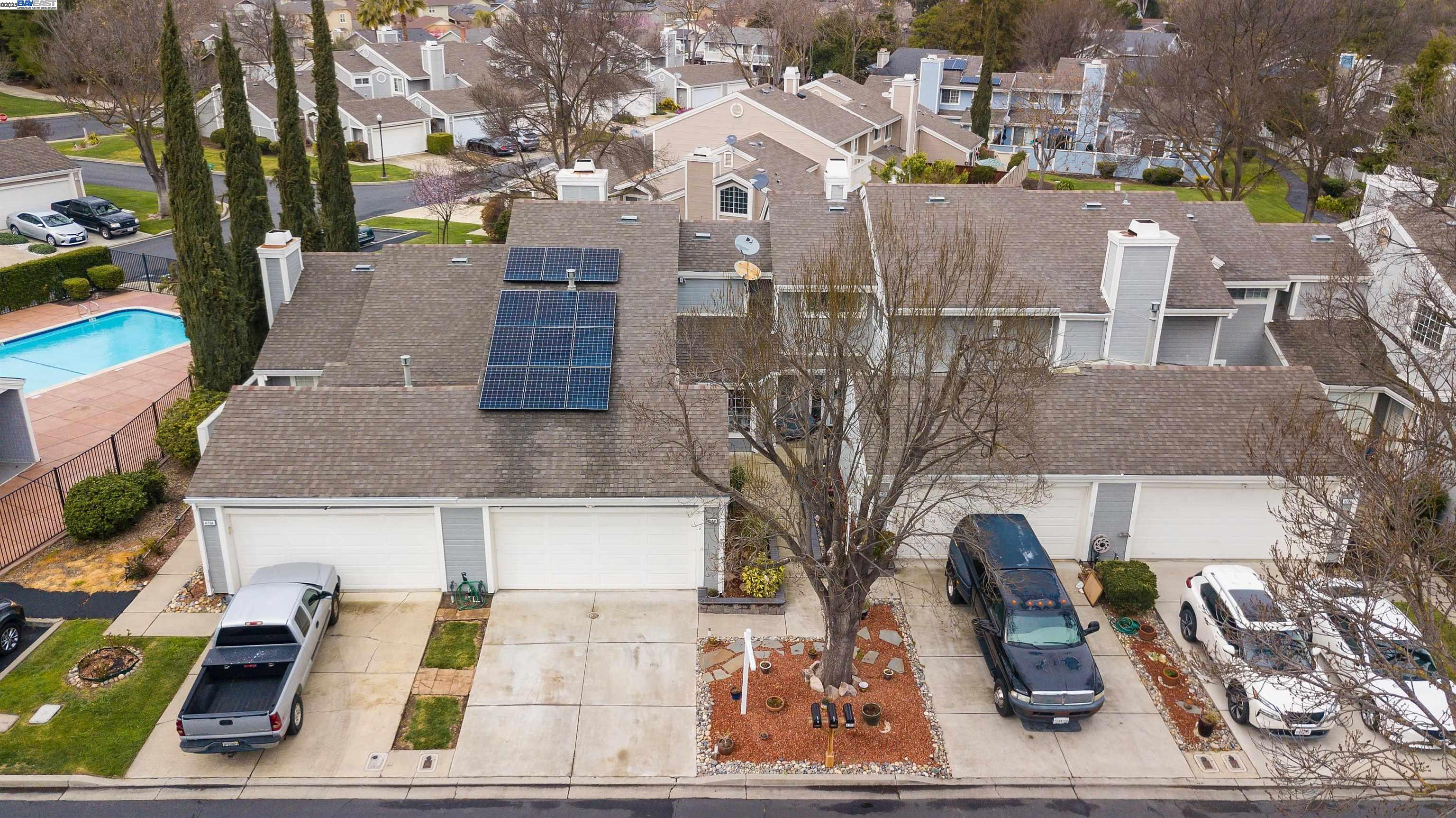 4746 APPLE TREE COMMON