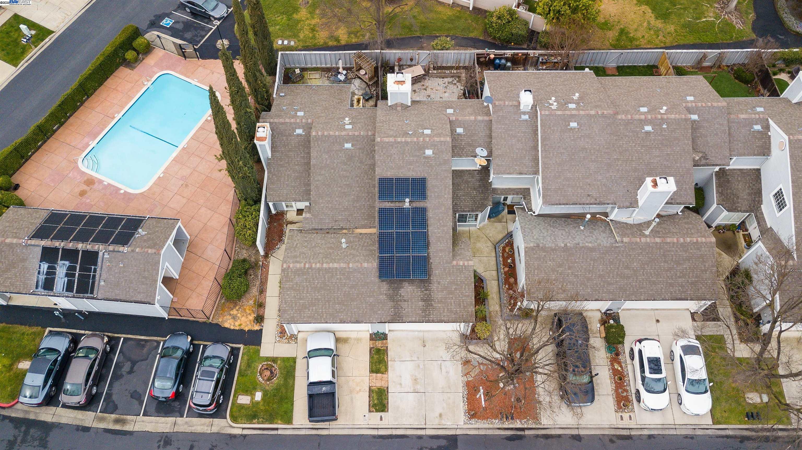 4746 APPLE TREE COMMON