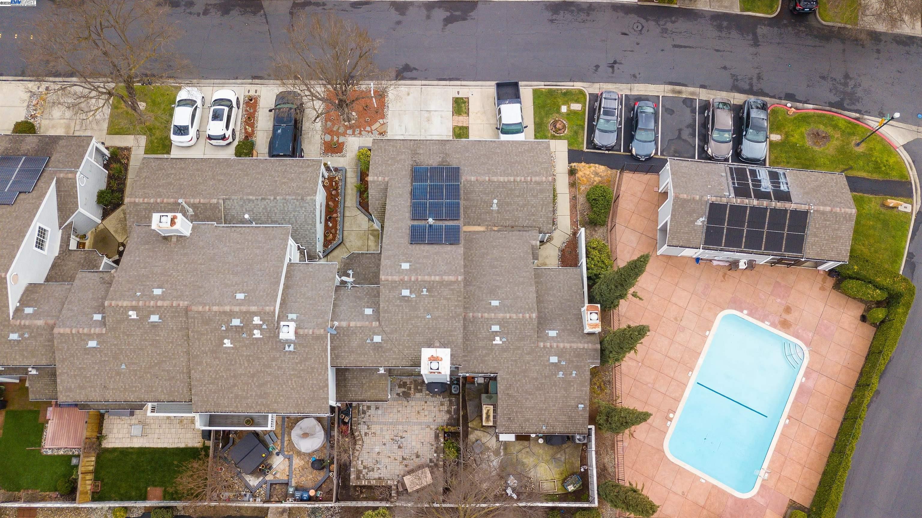 4746 APPLE TREE COMMON