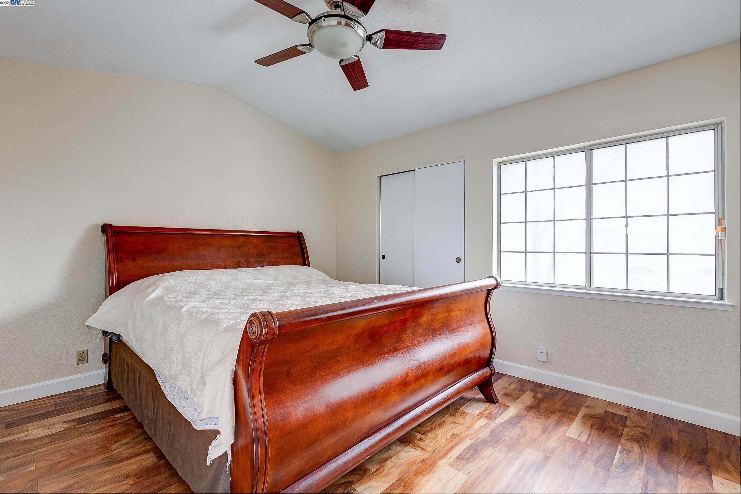 4746 APPLE TREE COMMON