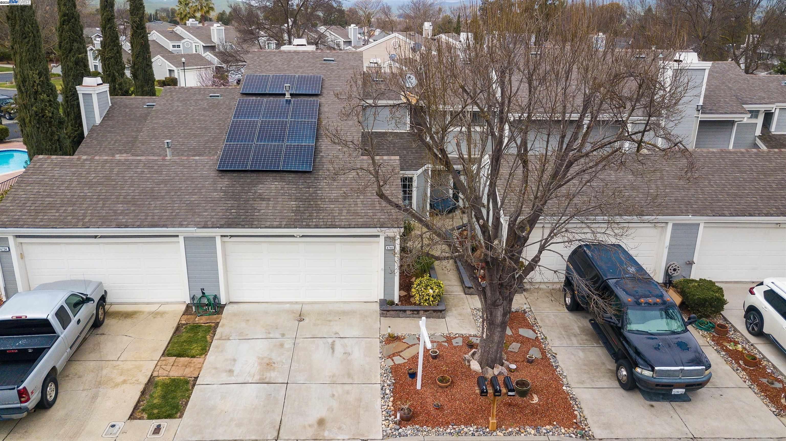 4746 APPLE TREE COMMON