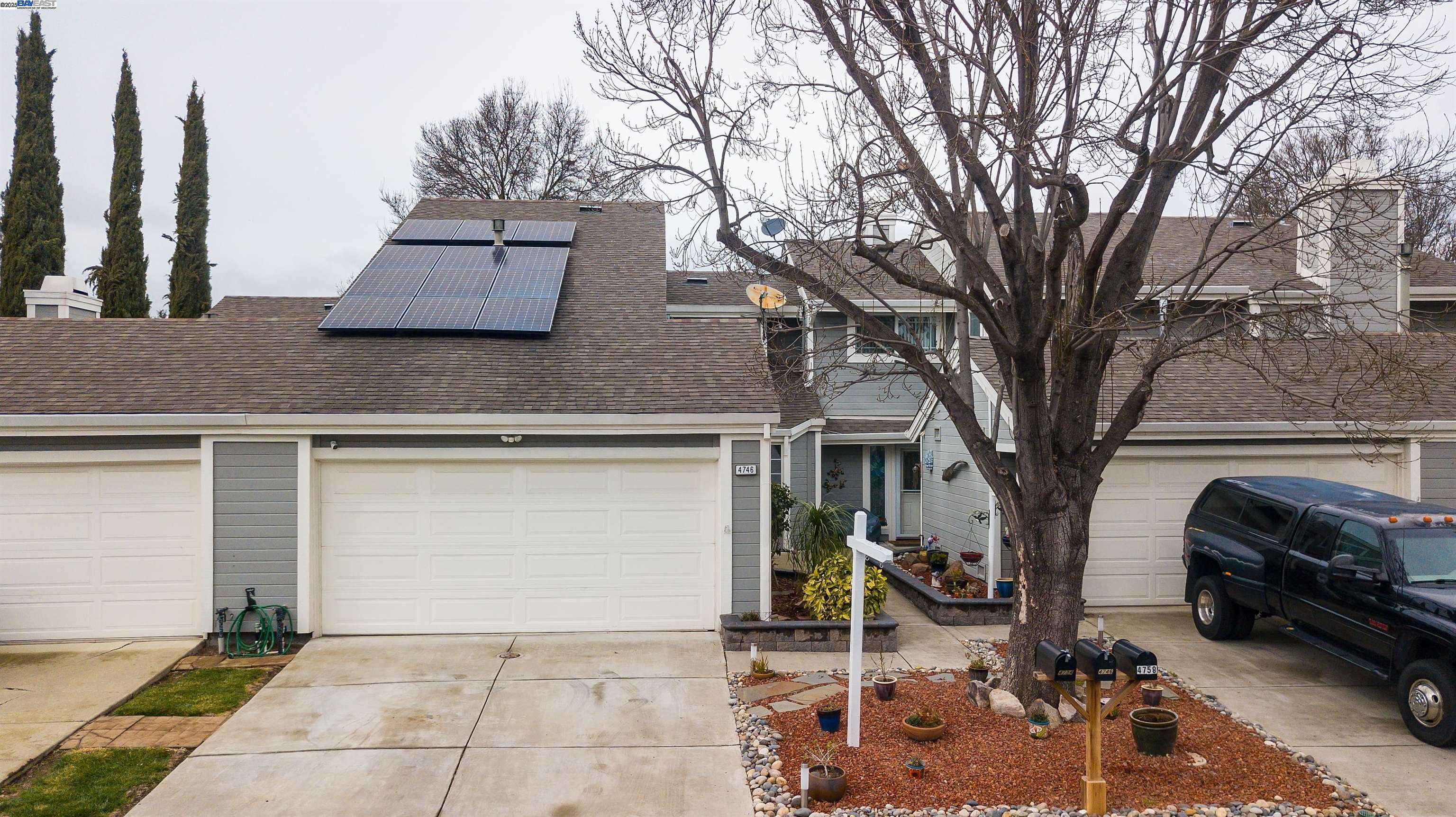 4746 APPLE TREE COMMON