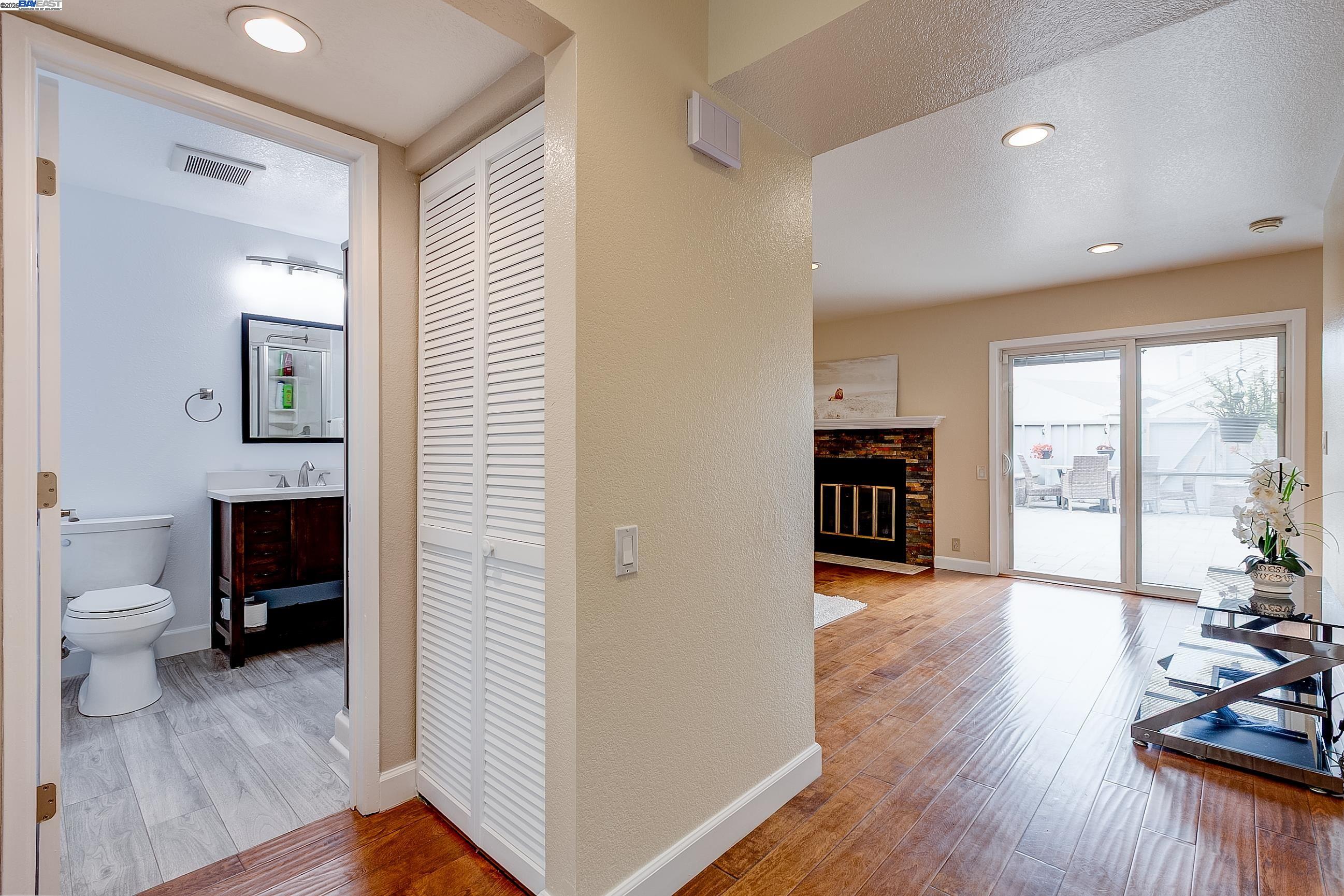 4746 APPLE TREE COMMON