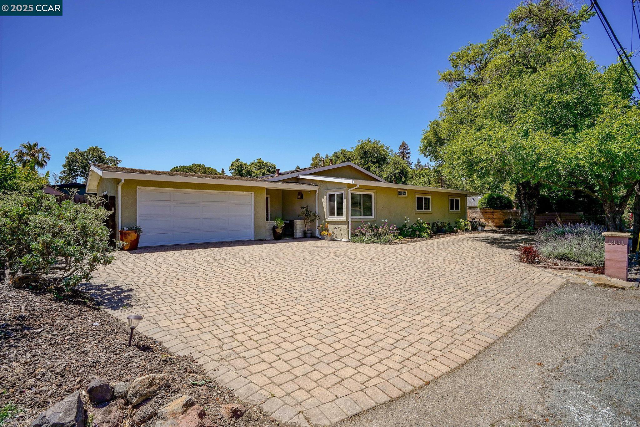 1801 San Luis Rd