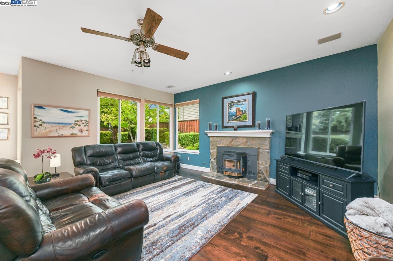 447 Sheridan Circle