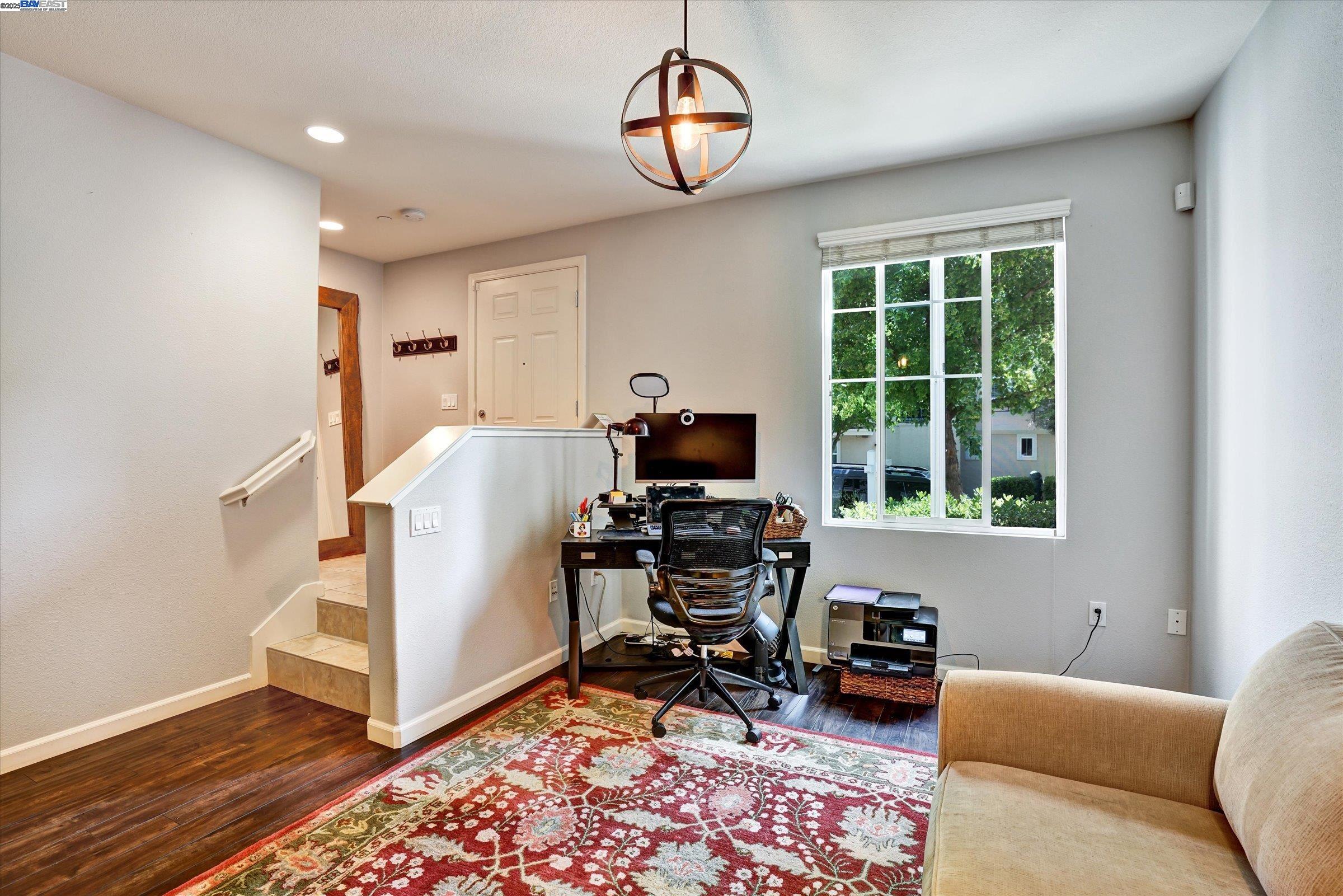 140 Selby Ln # 4