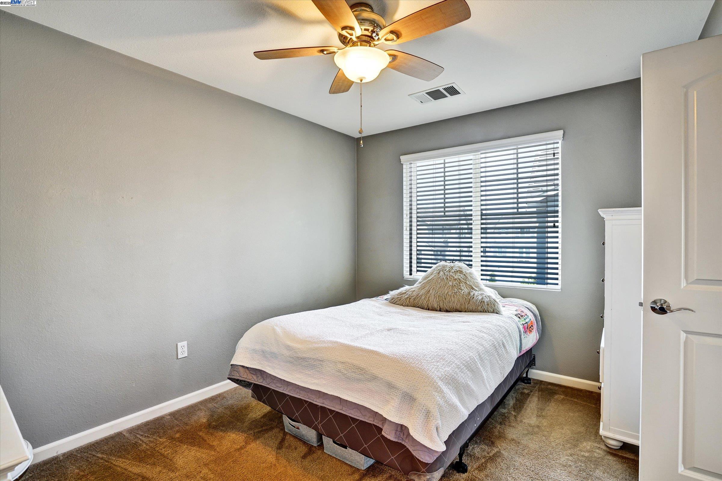 140 Selby Ln # 4