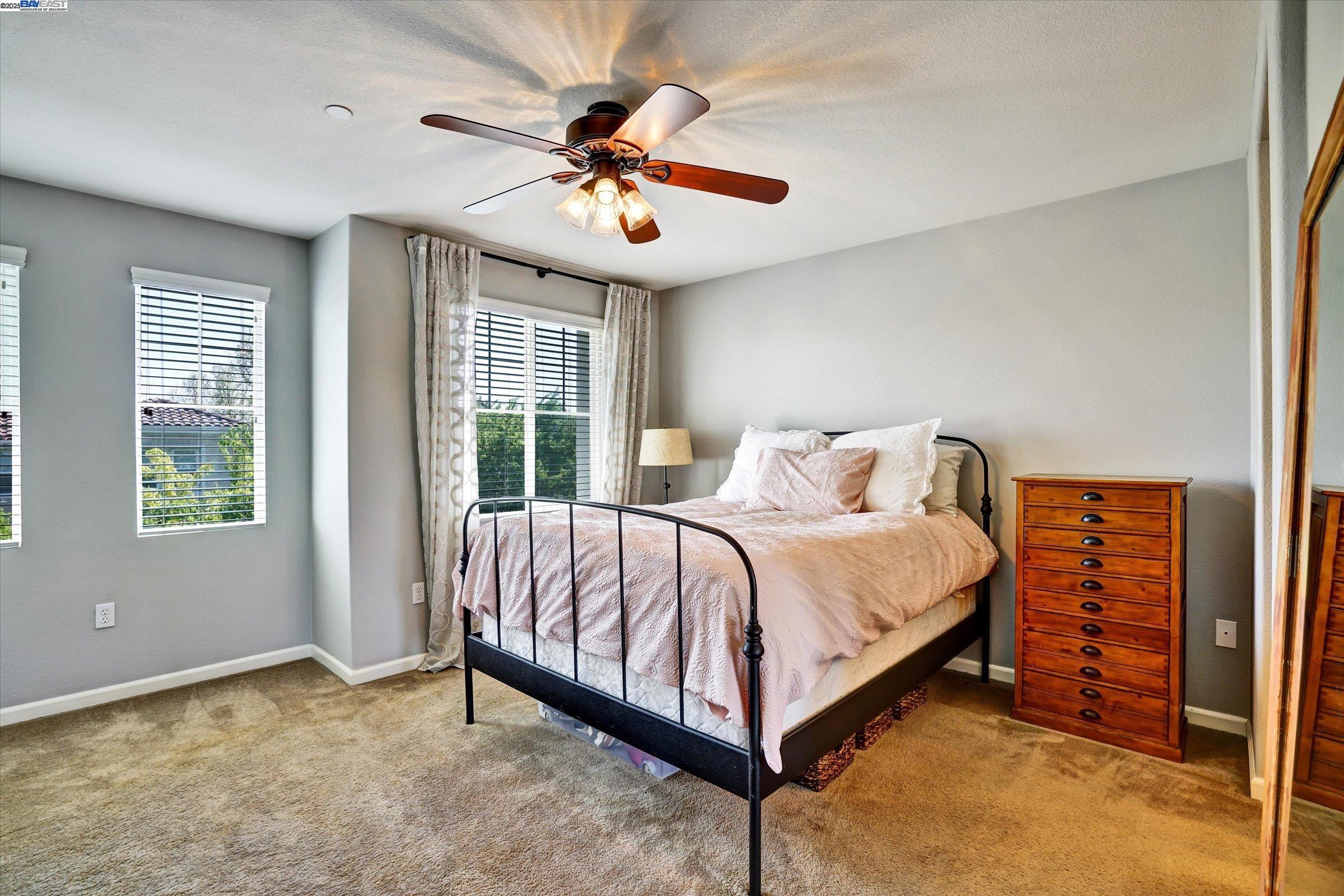 140 Selby Ln # 4