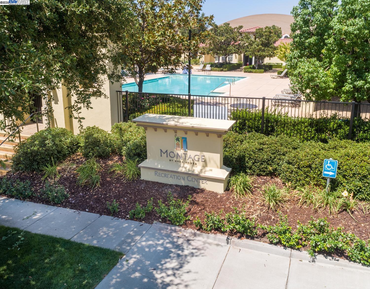 140 Selby Ln # 4