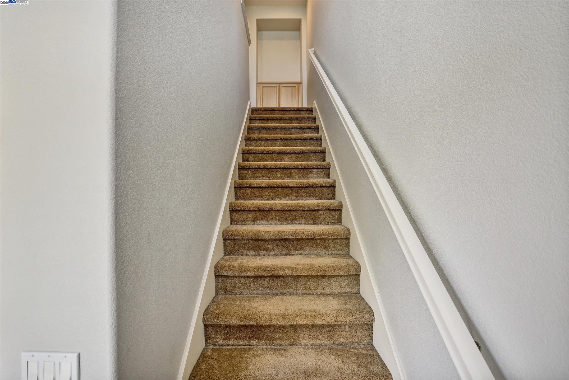 140 Selby Ln # 4