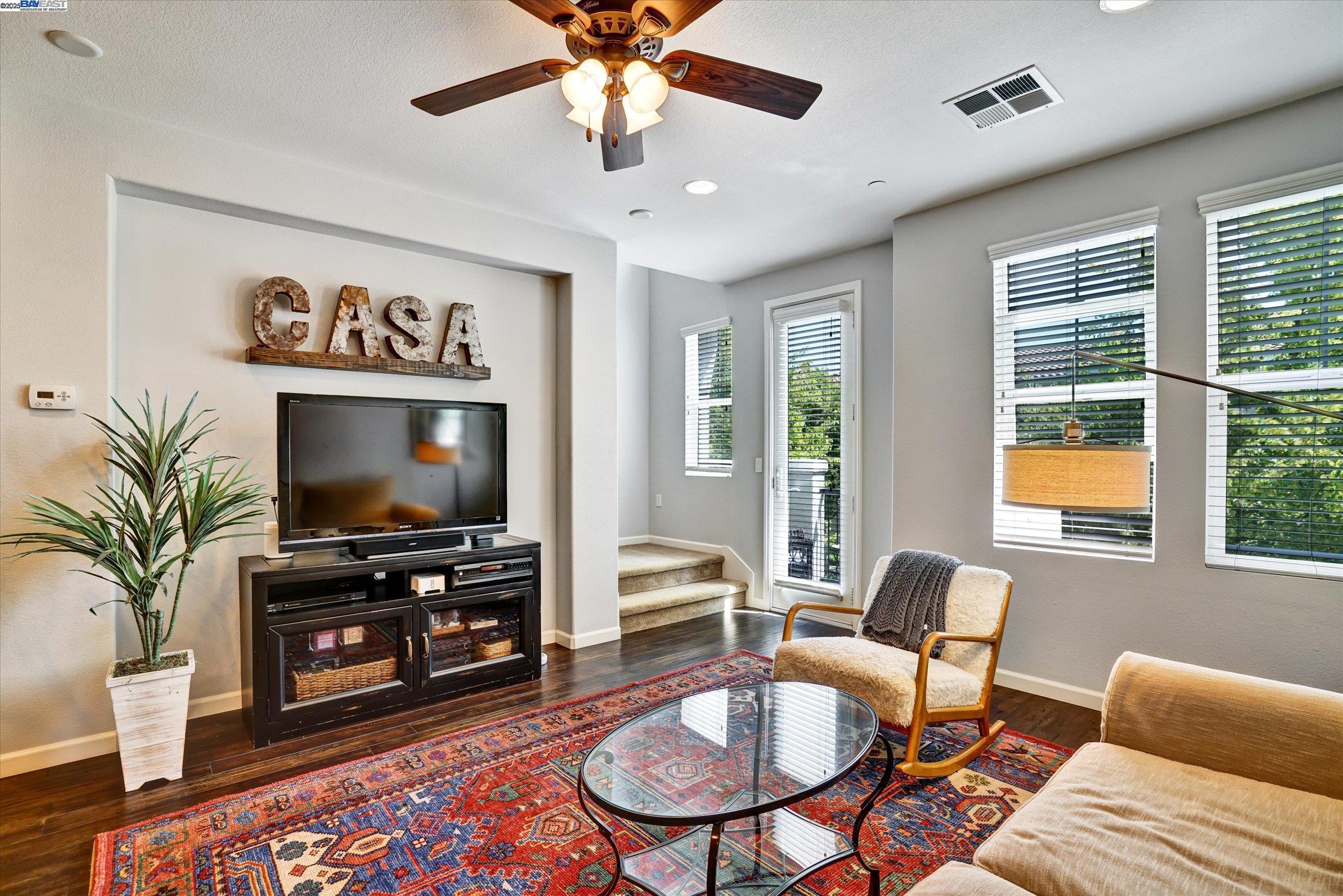 140 Selby Ln # 4
