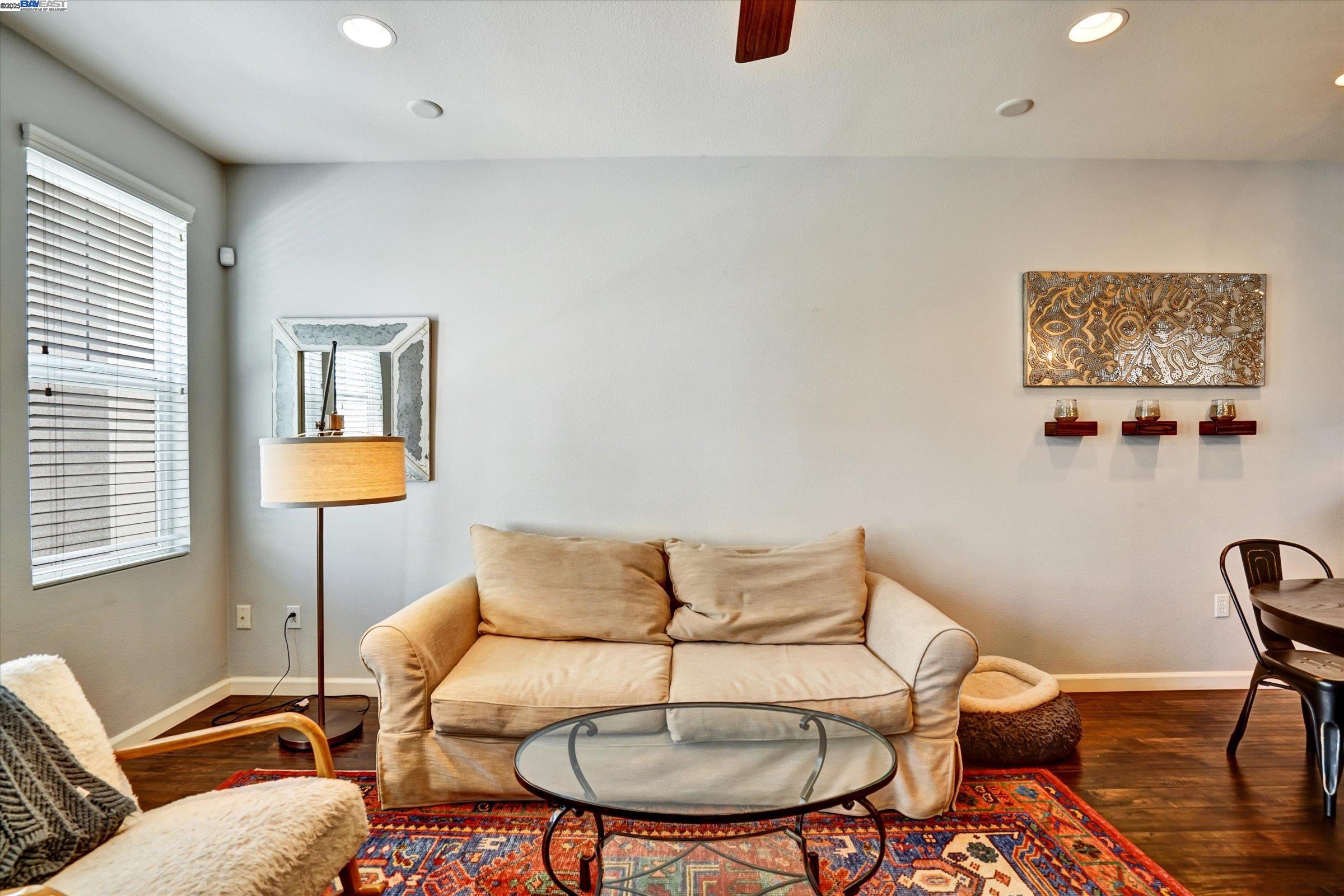140 Selby Ln # 4