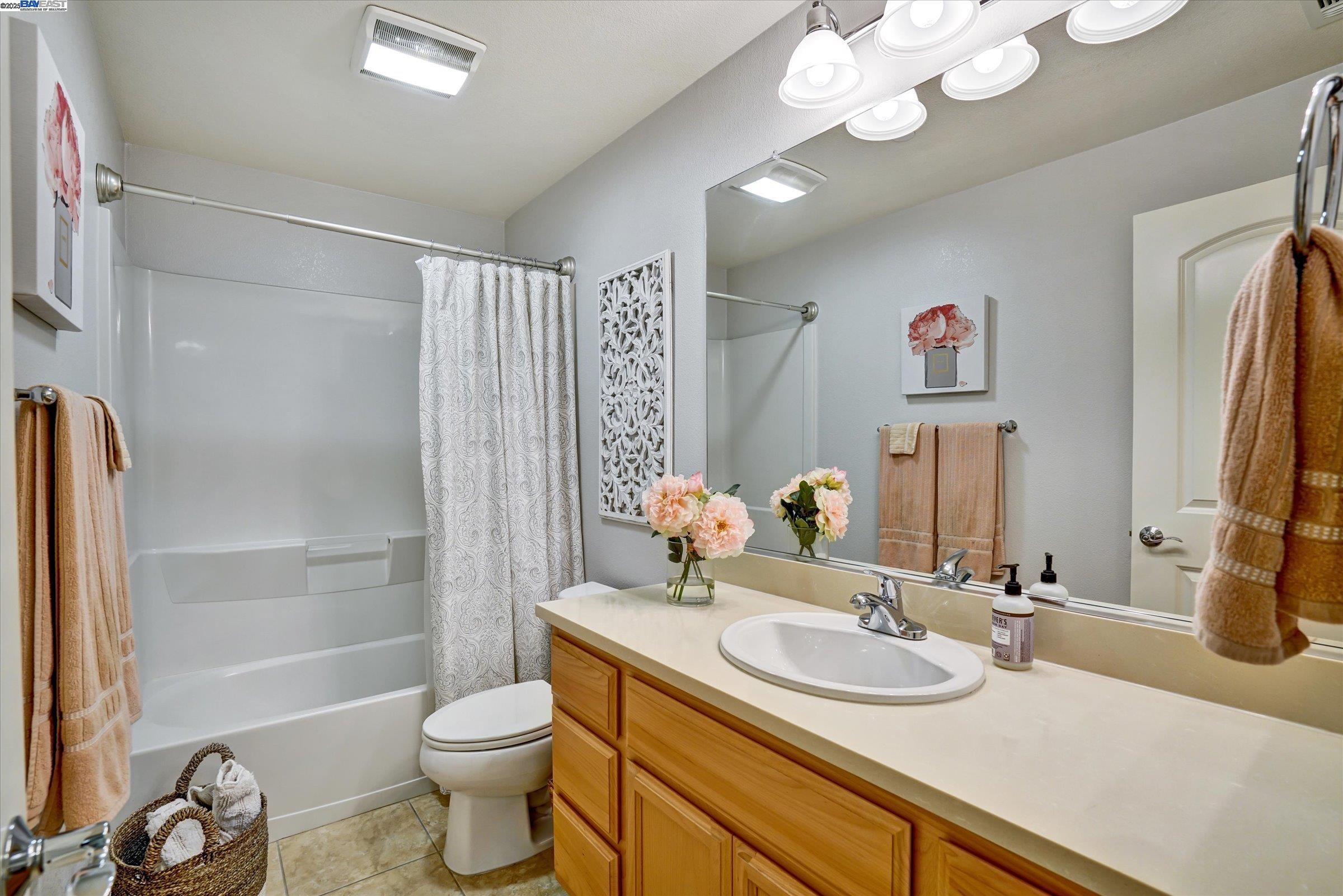 140 Selby Ln # 4