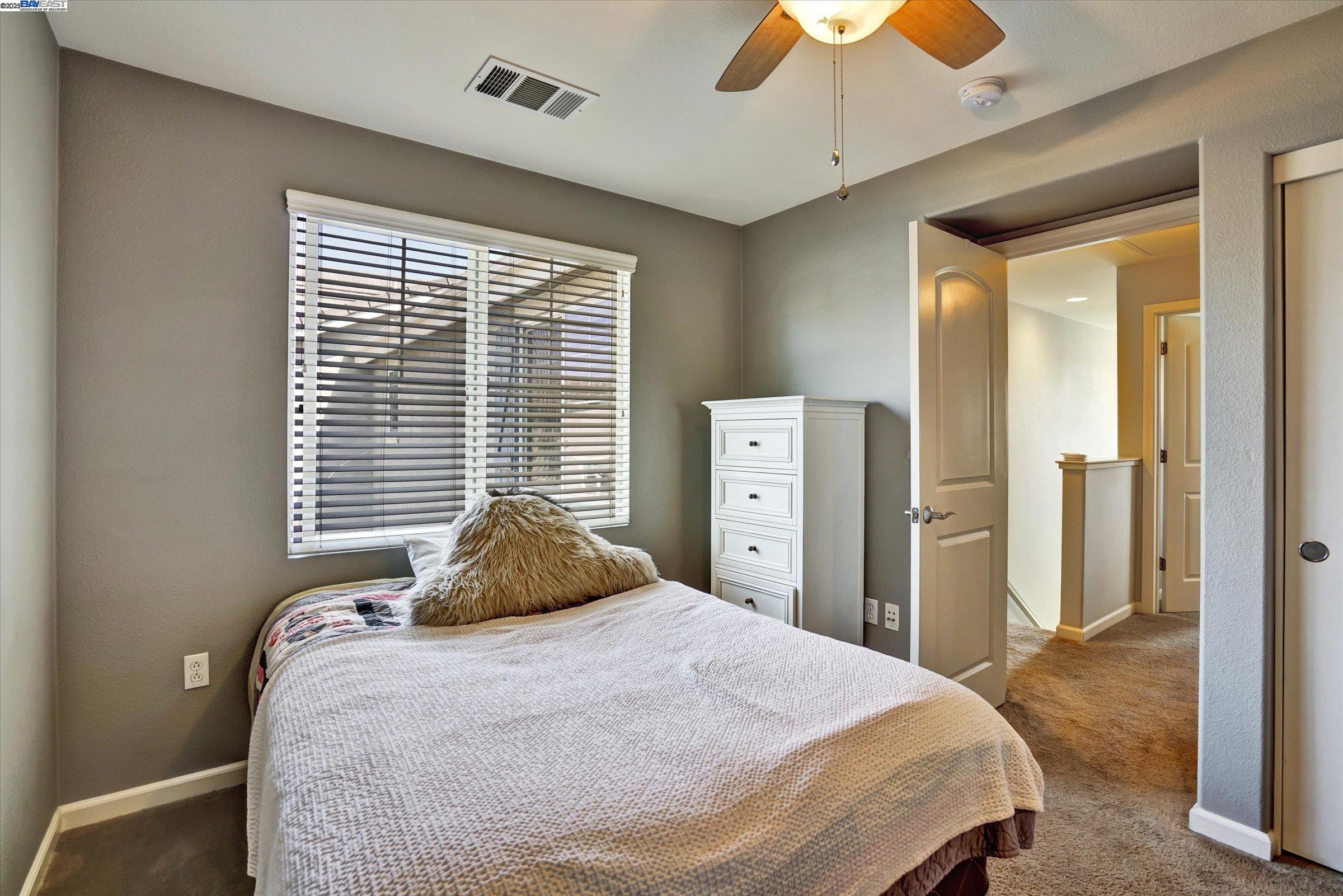 140 Selby Ln # 4