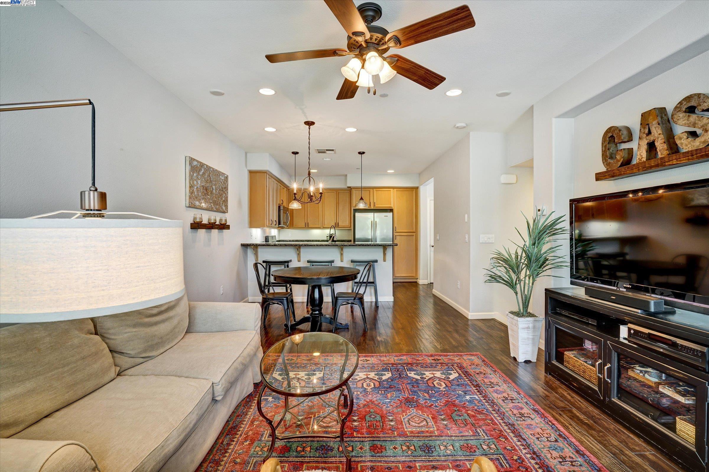 140 Selby Ln # 4