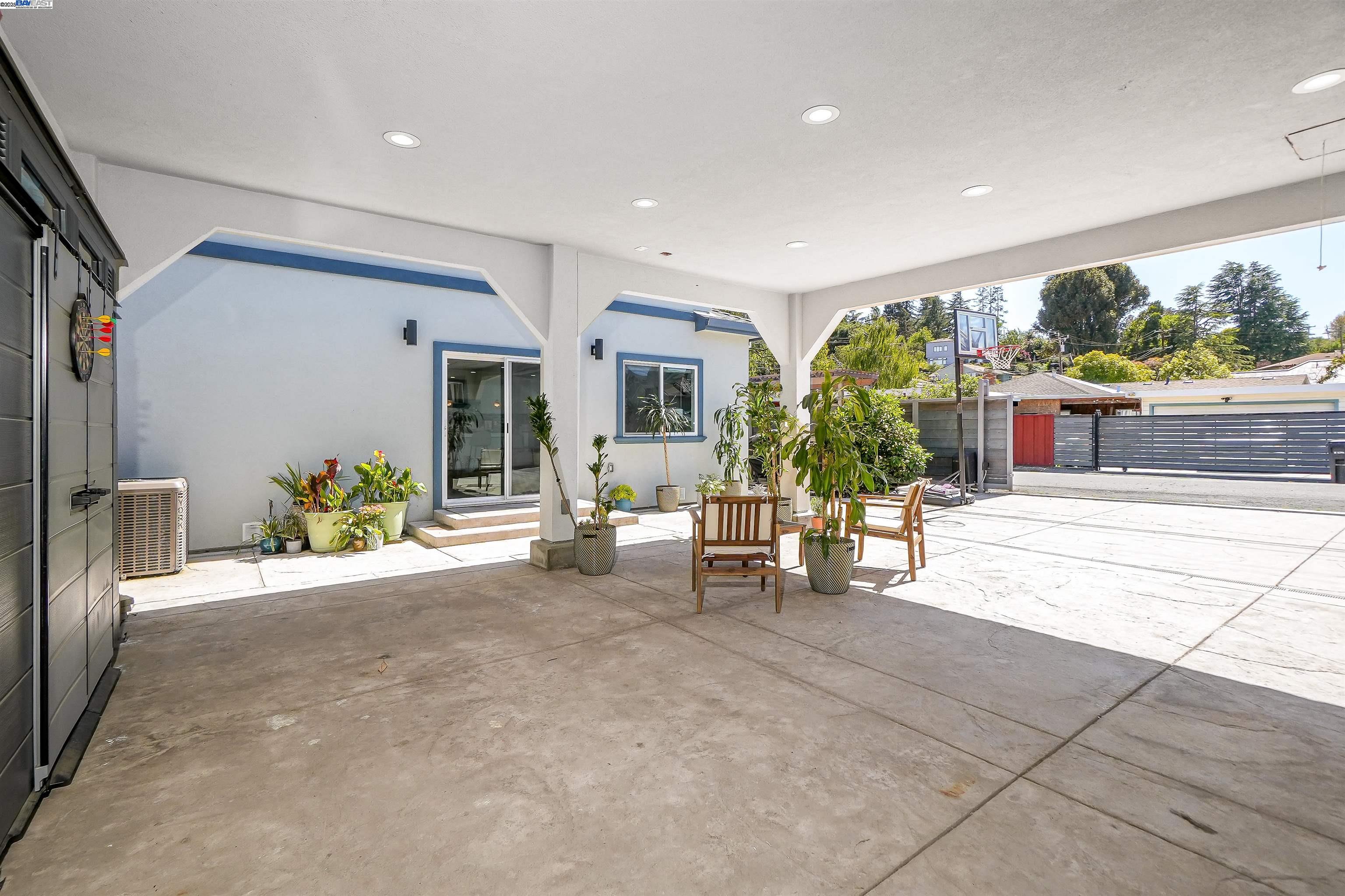 3254 Keith Ave