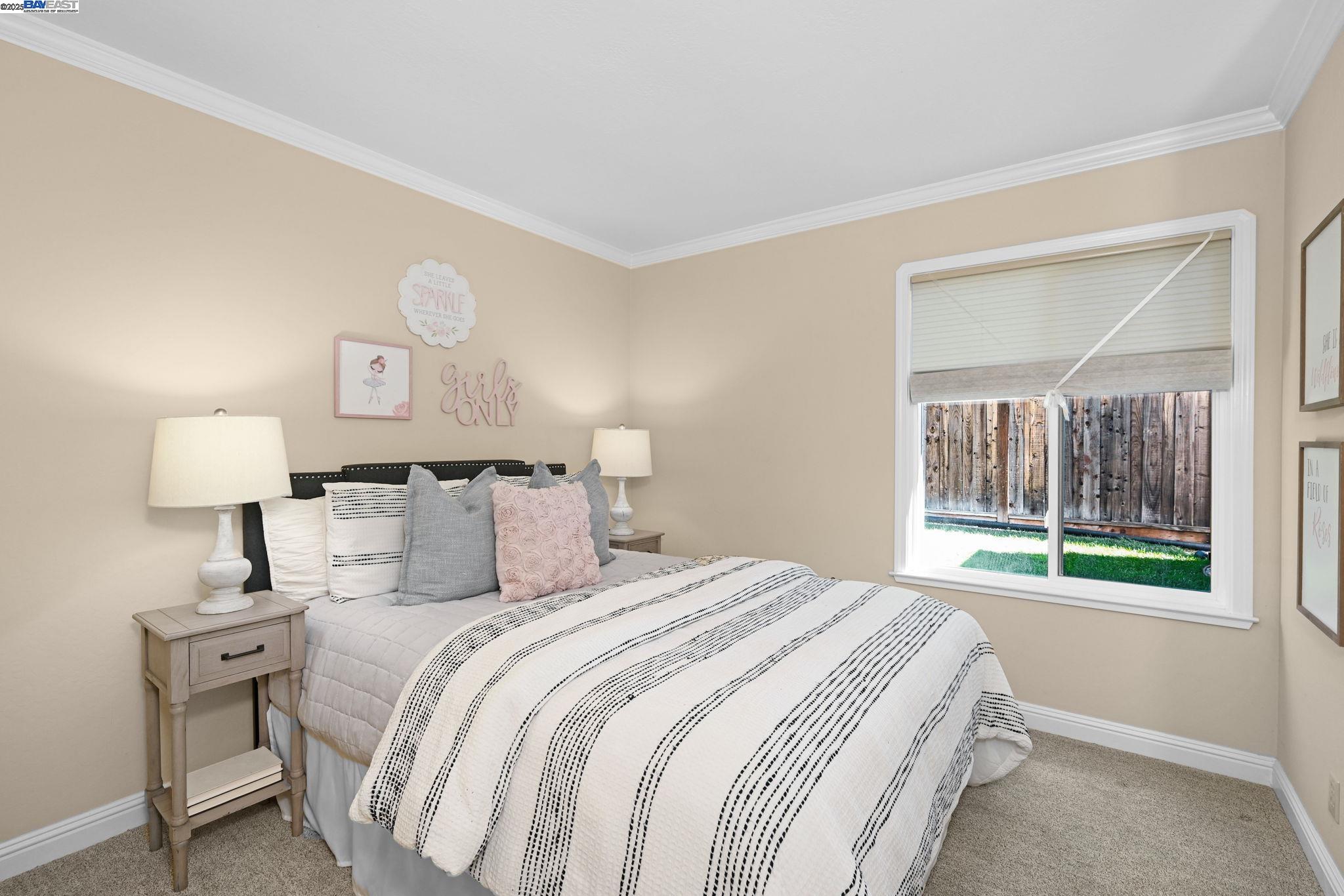 4002 Rennellwood Way