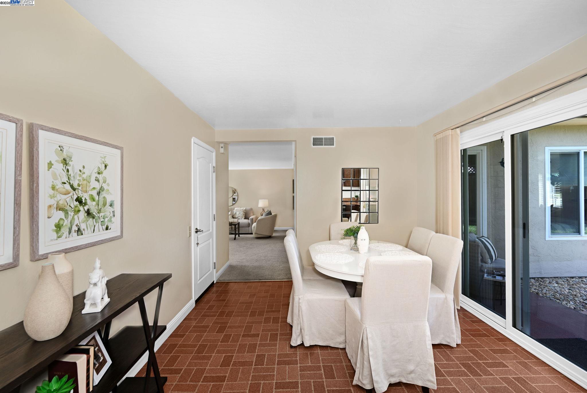 4002 Rennellwood Way