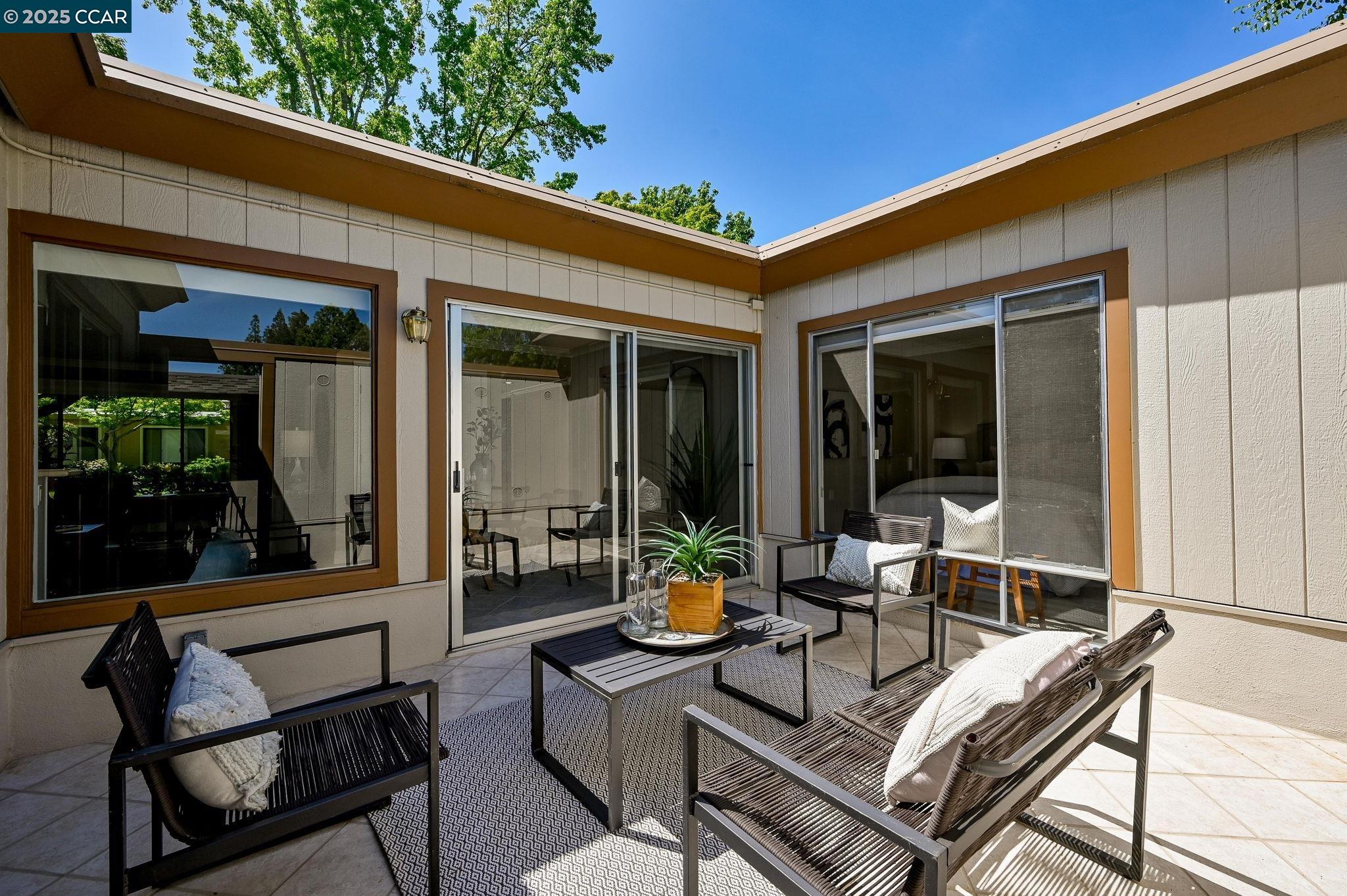 2516 Tice Creek Dr # 2 Unit: #2