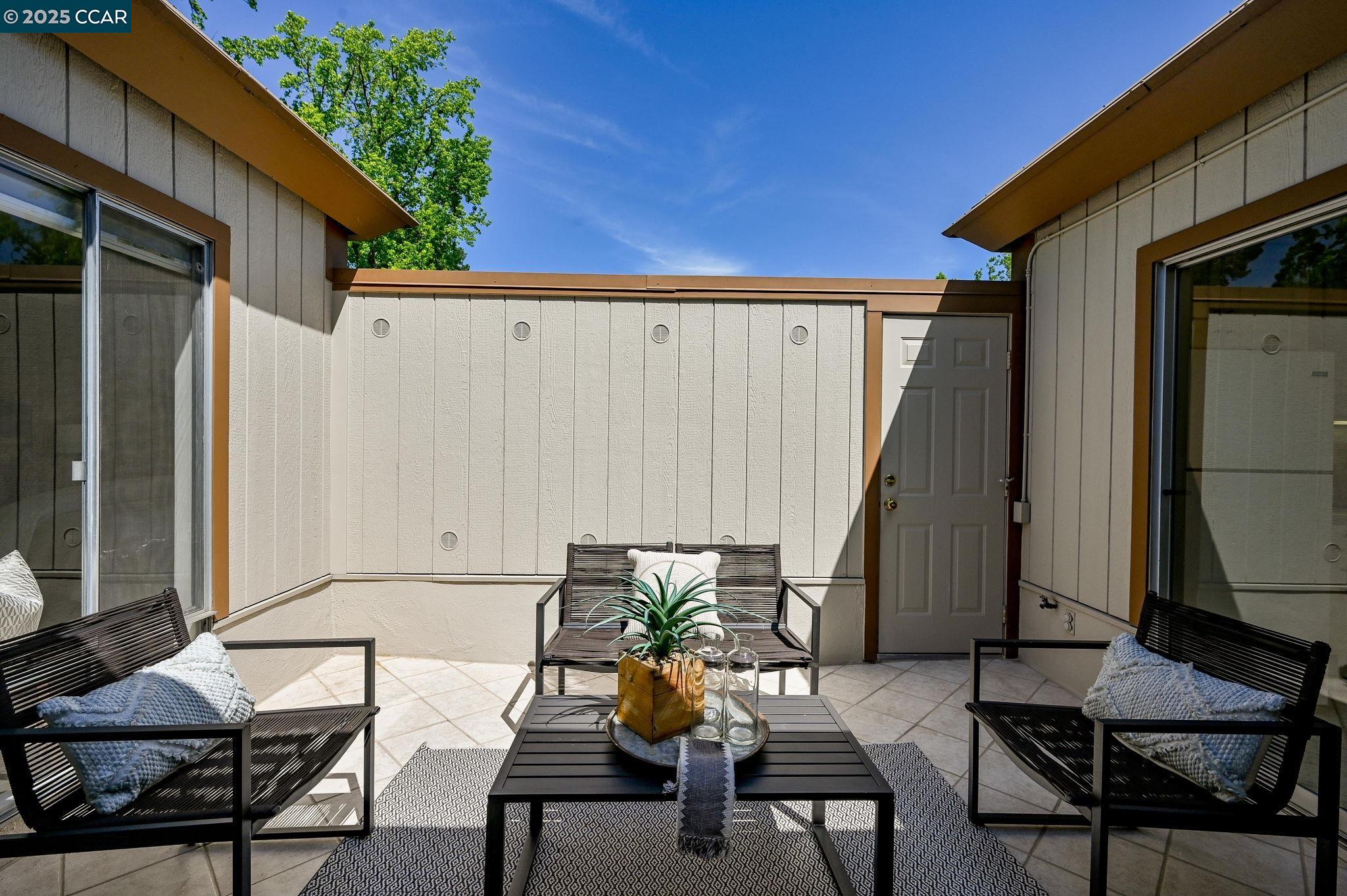 2516 Tice Creek Dr # 2 Unit: #2