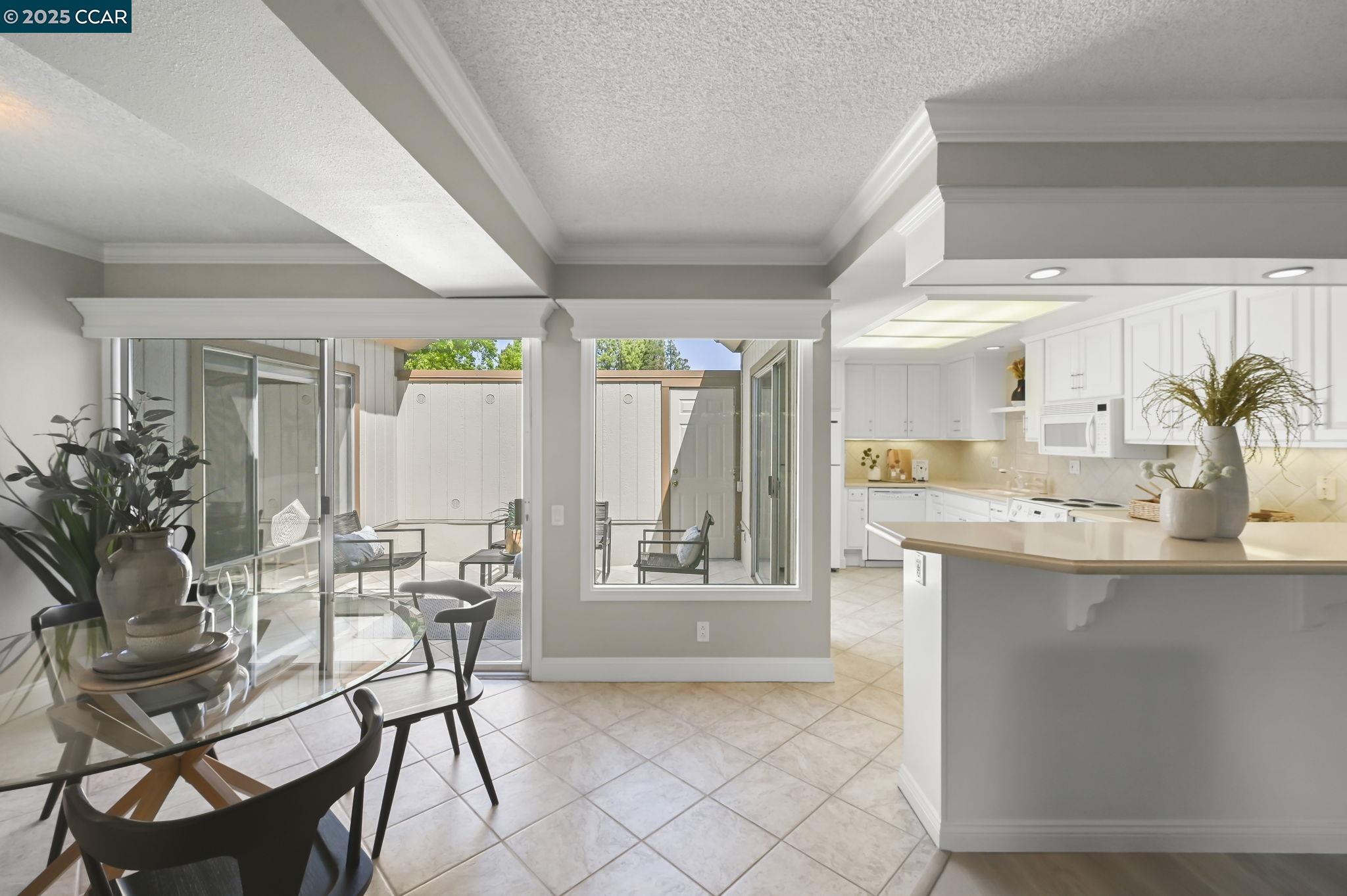 2516 Tice Creek Dr # 2 Unit: #2