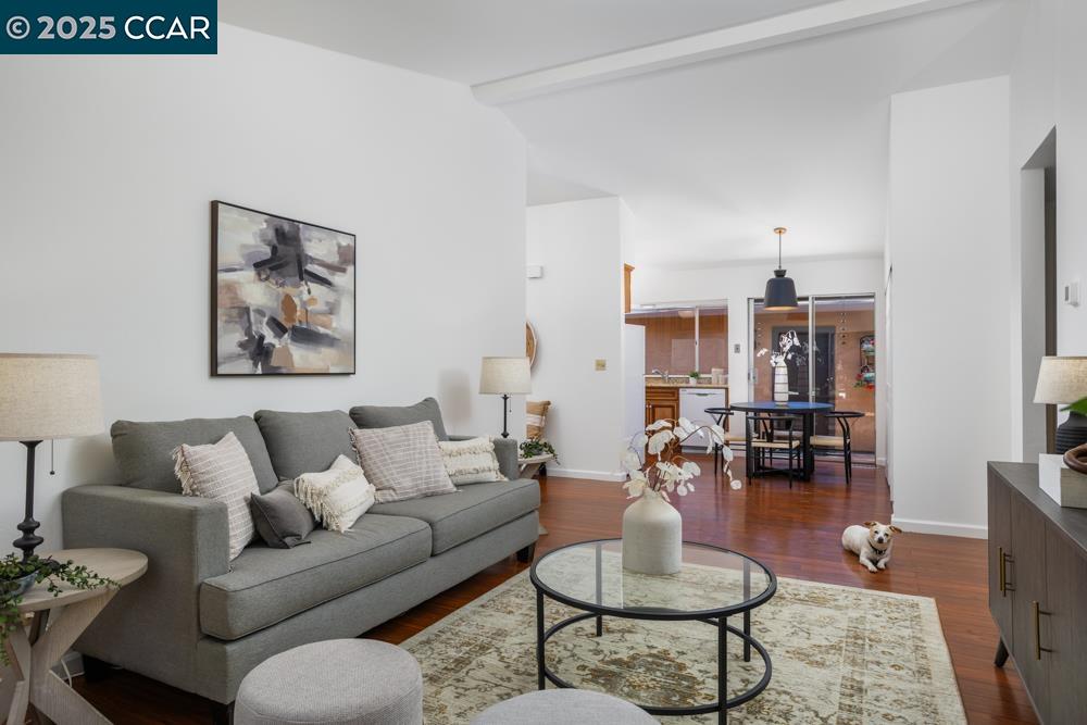 5524 Guadalupe Ct
