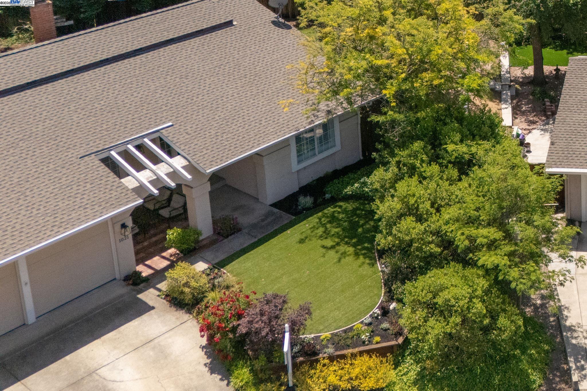 1021 Knightwood Ct