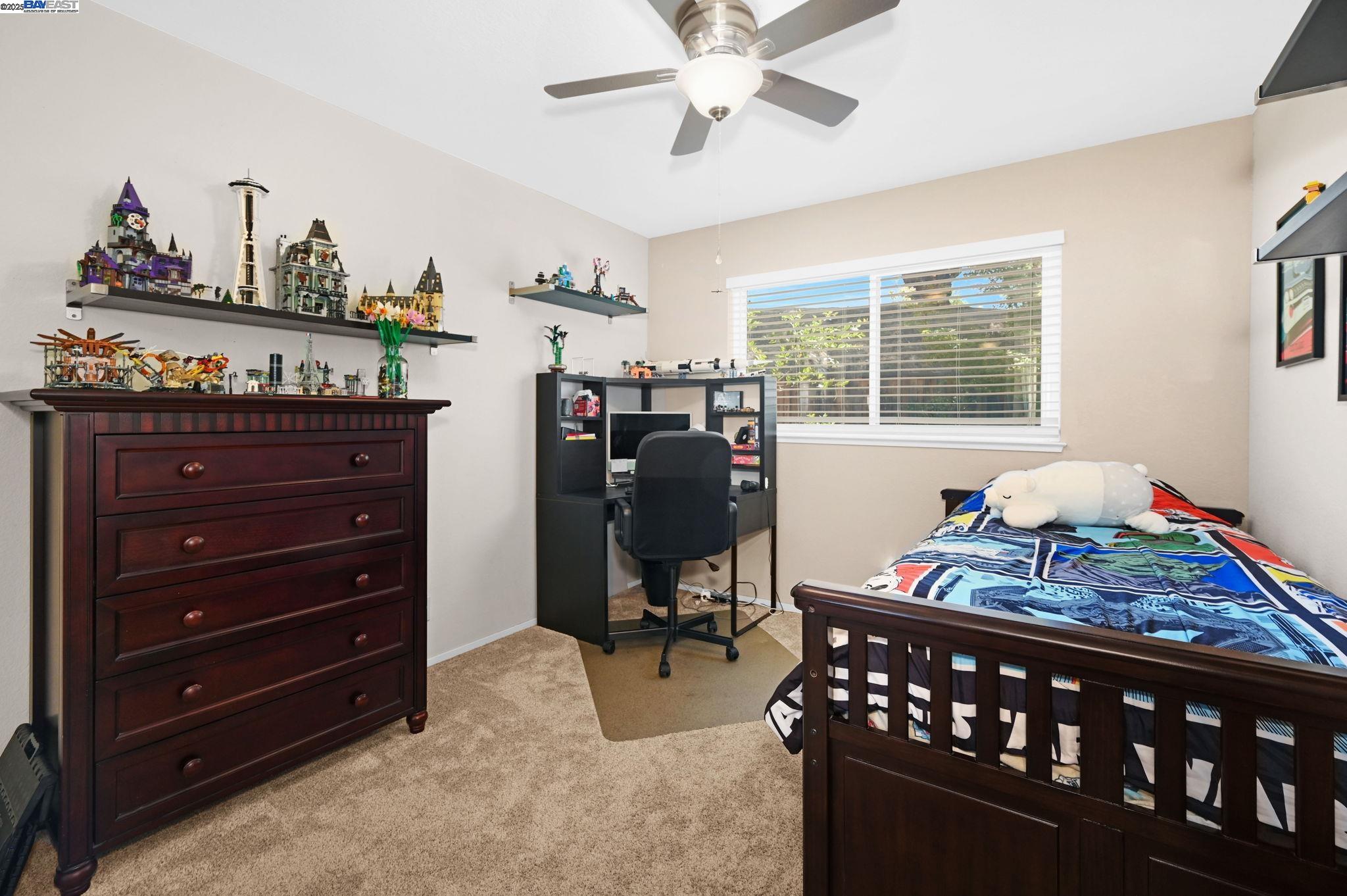 1021 Knightwood Ct