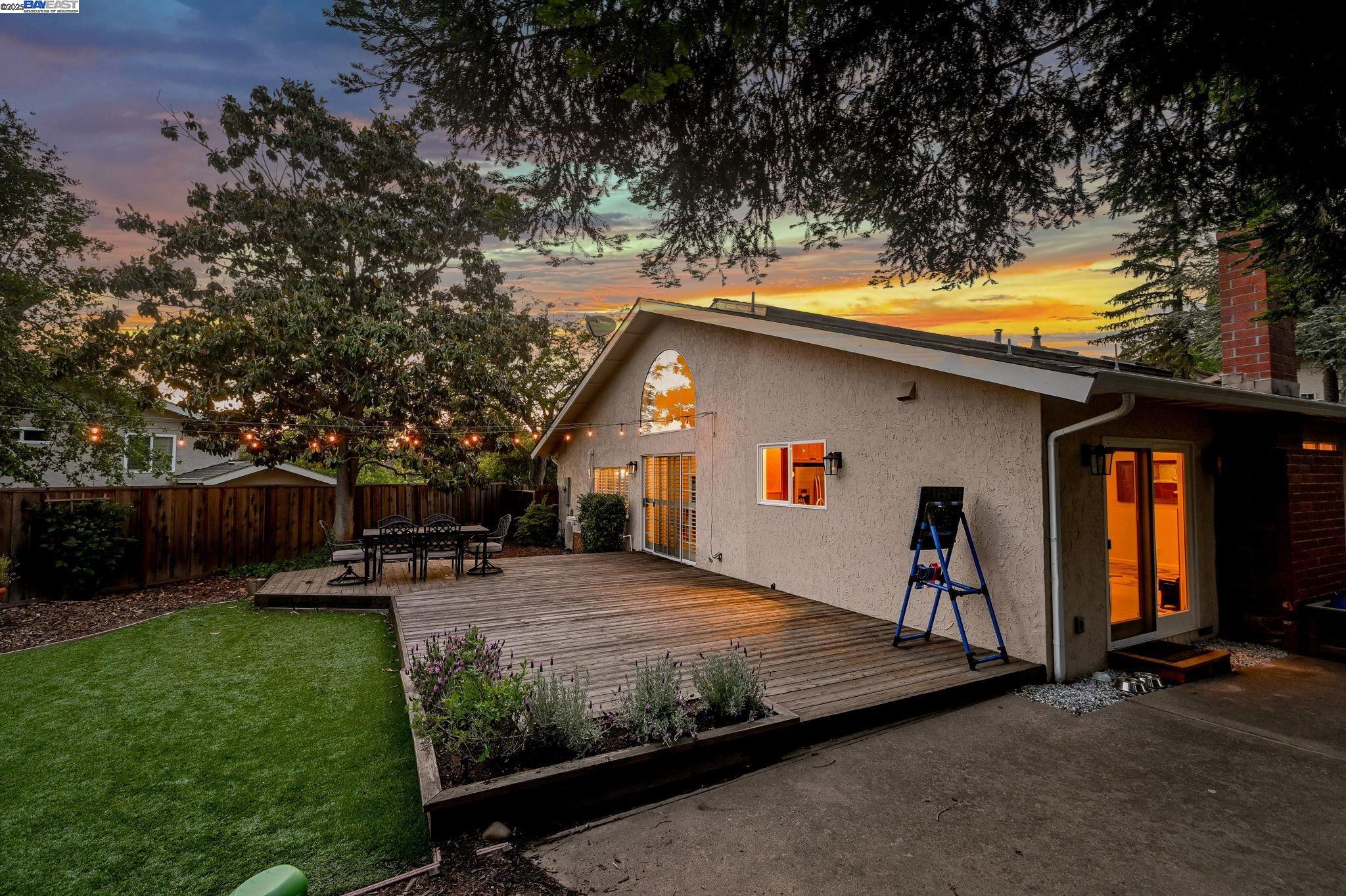1021 Knightwood Ct