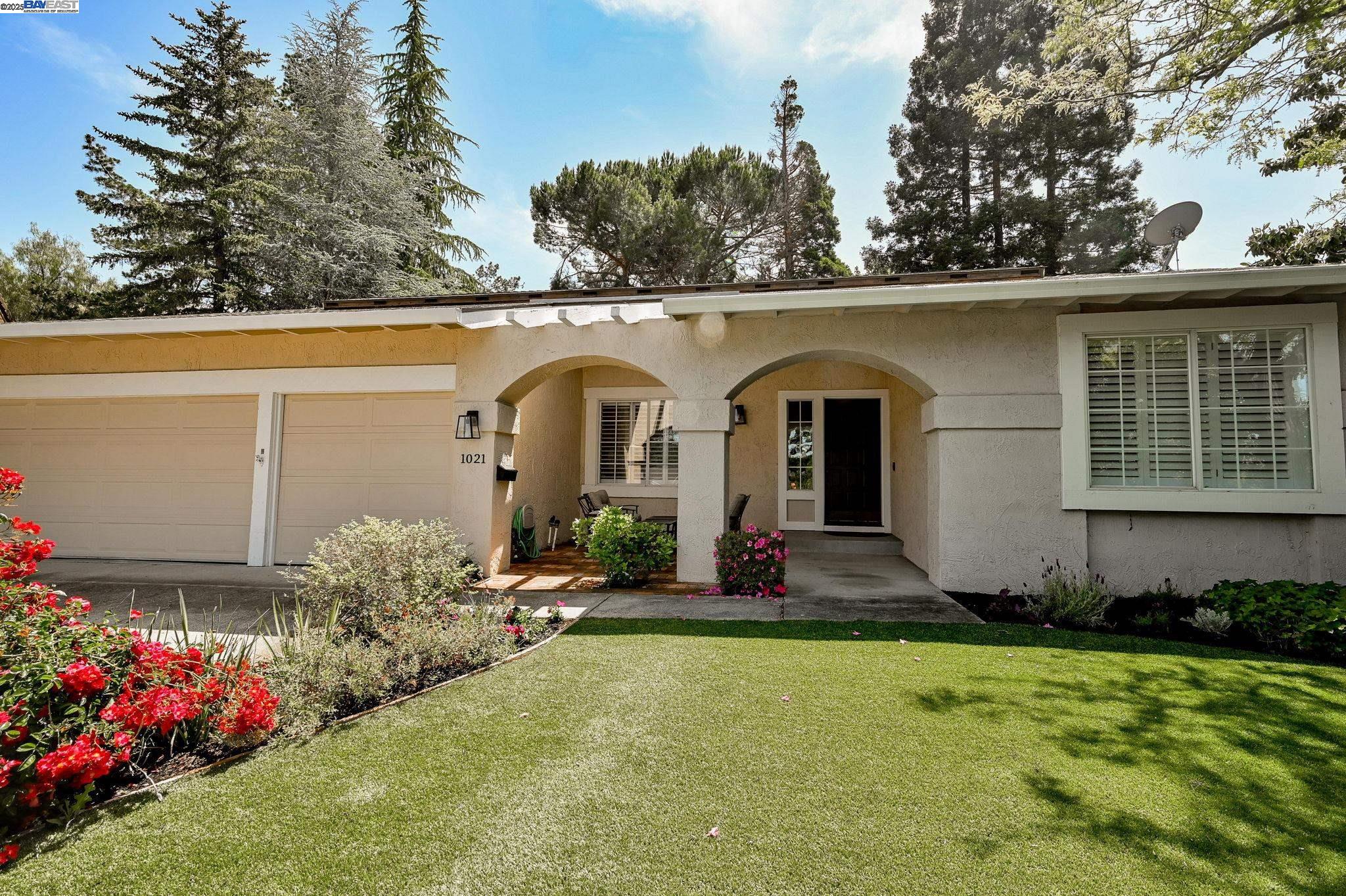1021 Knightwood Ct