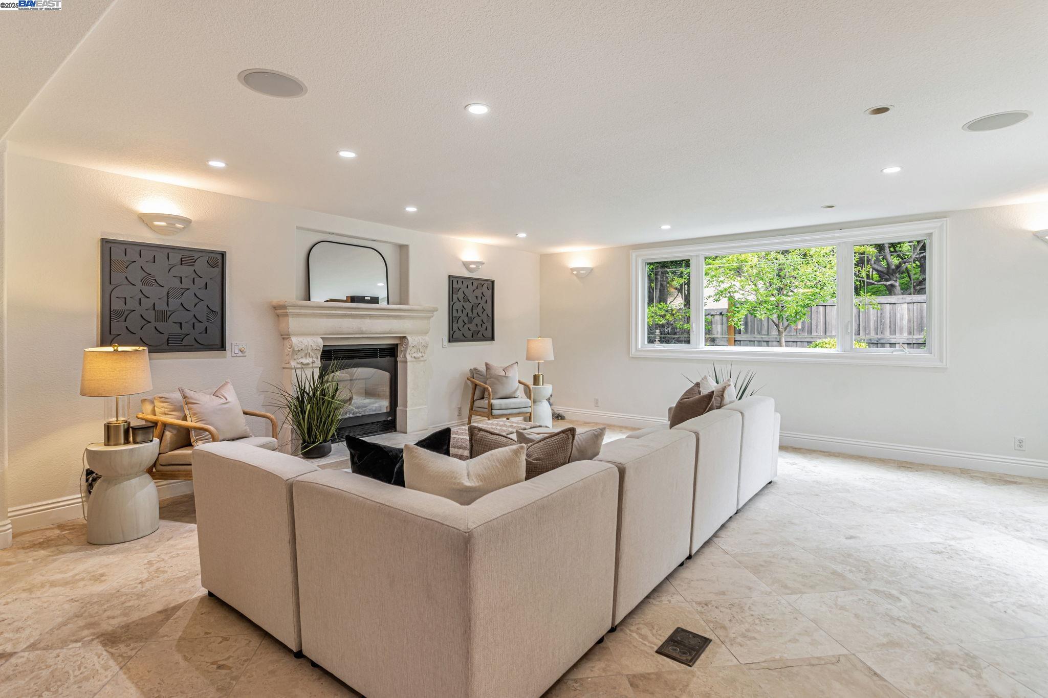 19052 Mount Lassen Drive