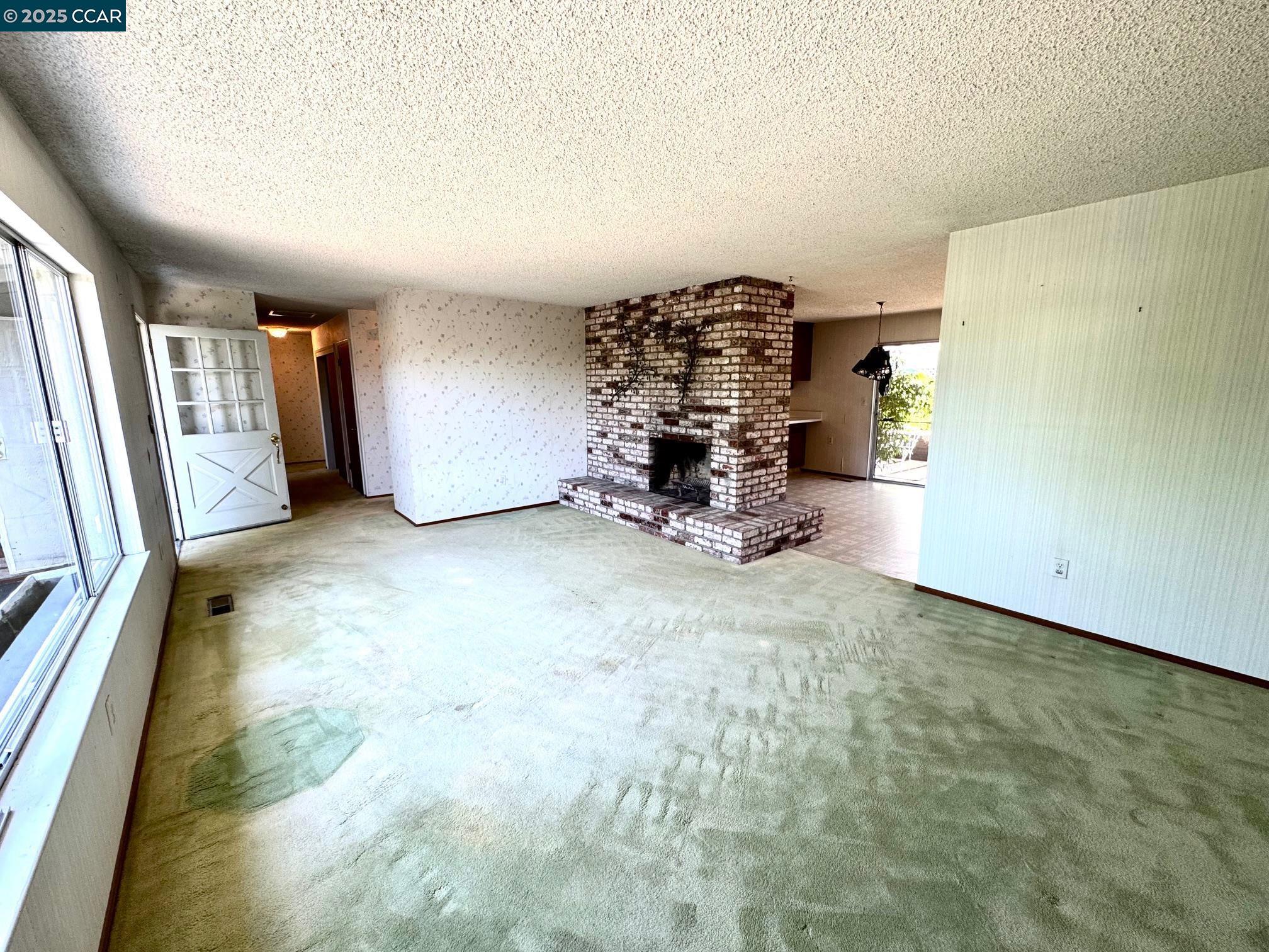3709 Sunview Way