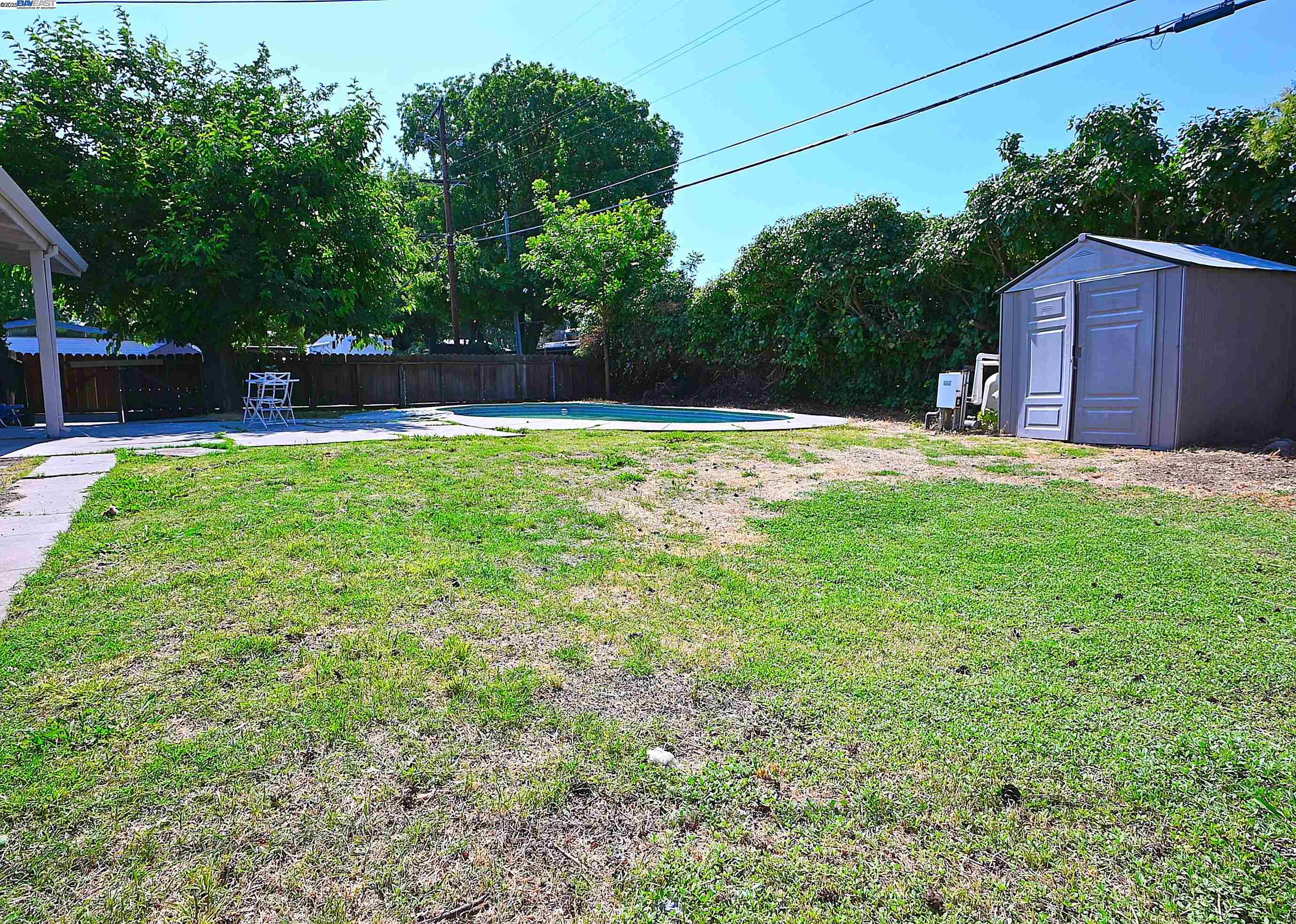 2371 Del Rio Dr