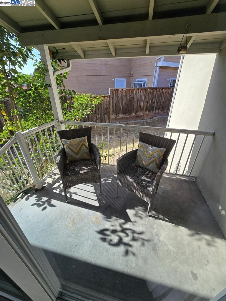 2272 Kelly St