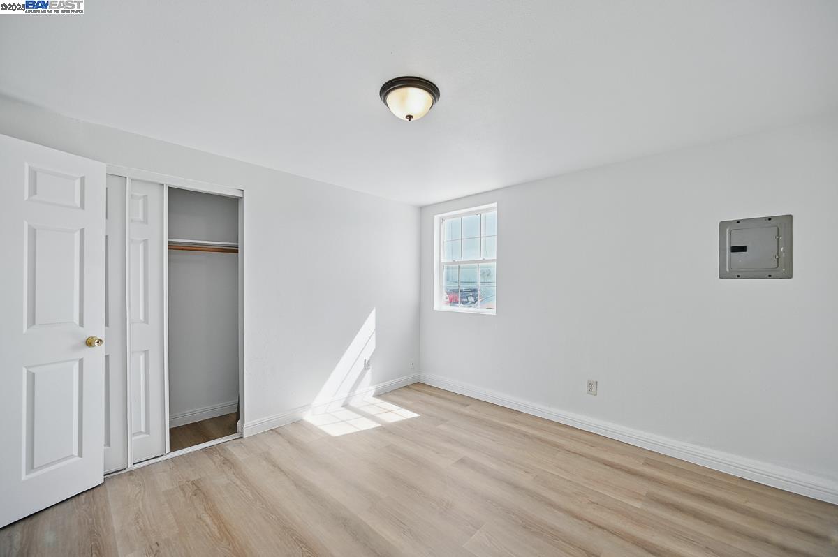 1050 82Nd Ave