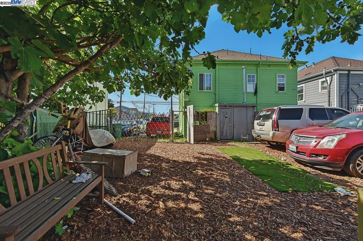 1050 82Nd Ave
