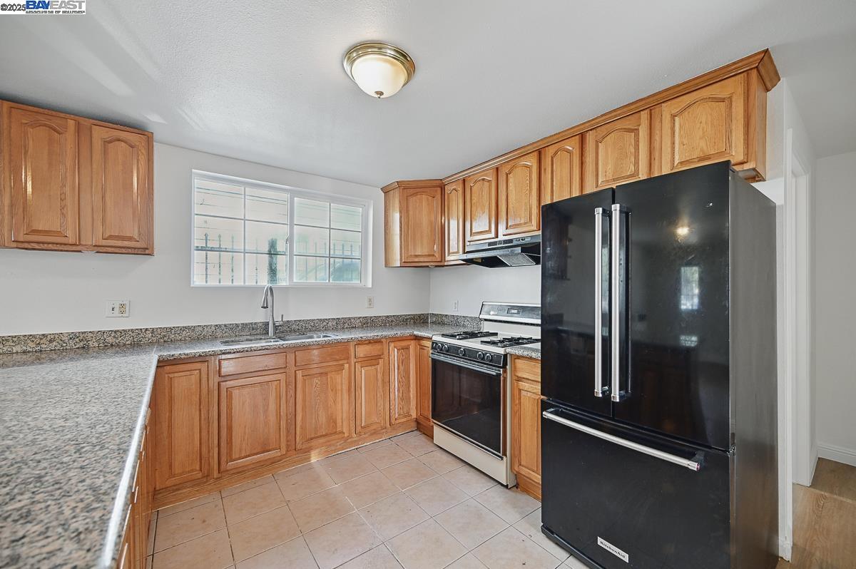 1050 82Nd Ave