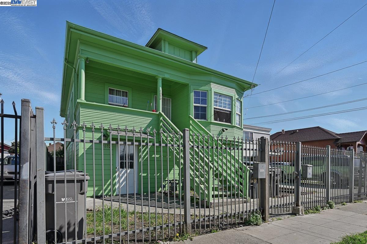 1050 82Nd Ave