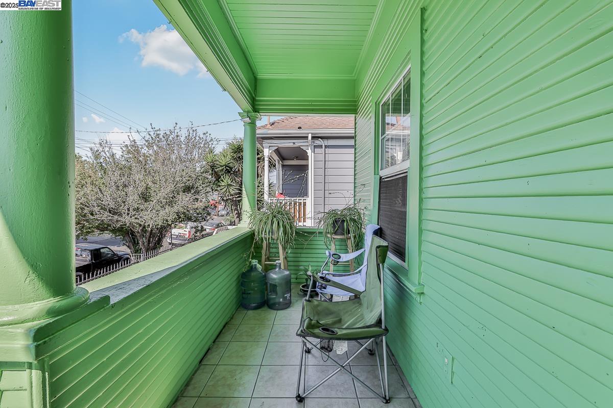 1050 82Nd Ave