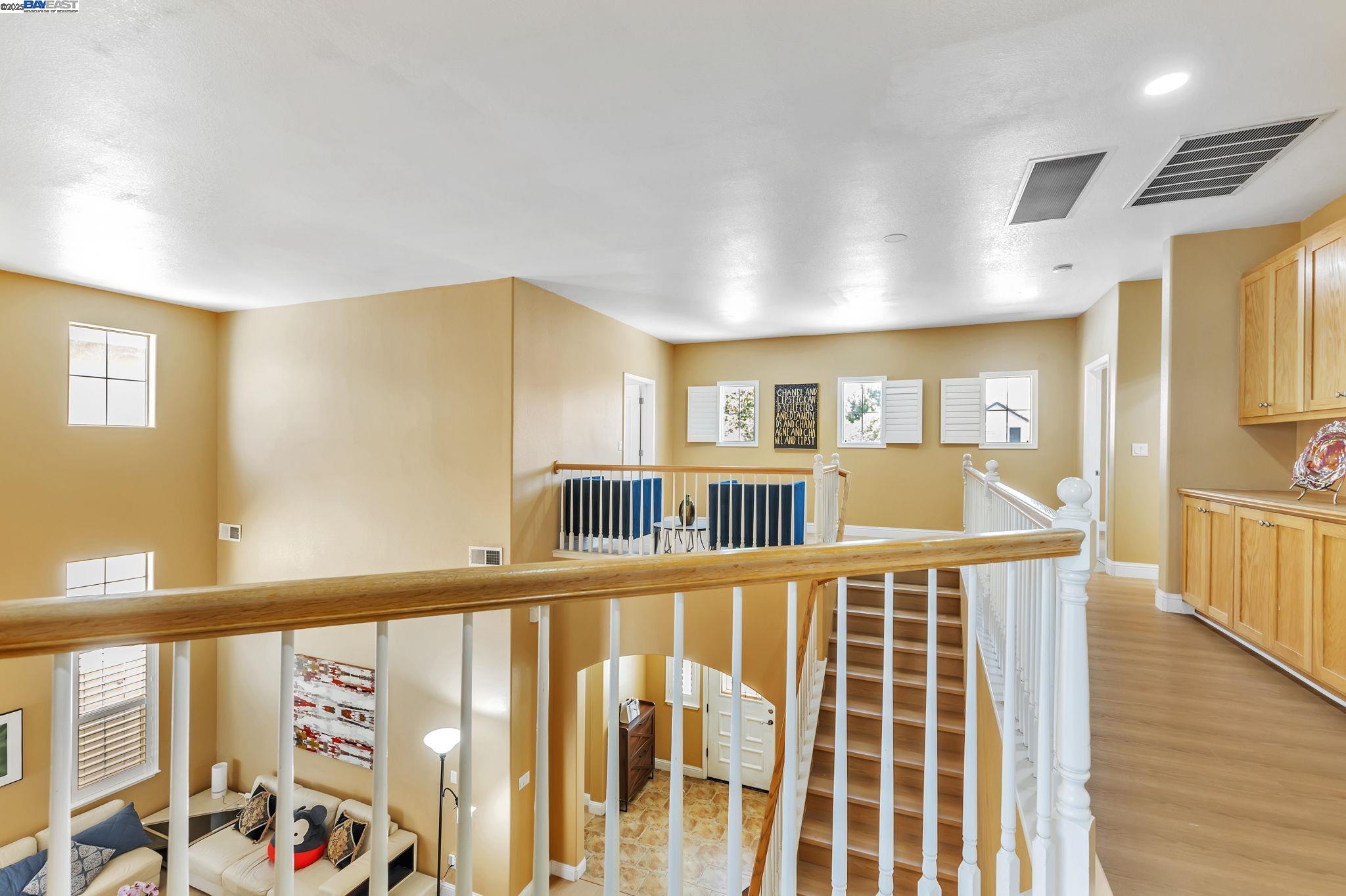 3021 Collingham Ct