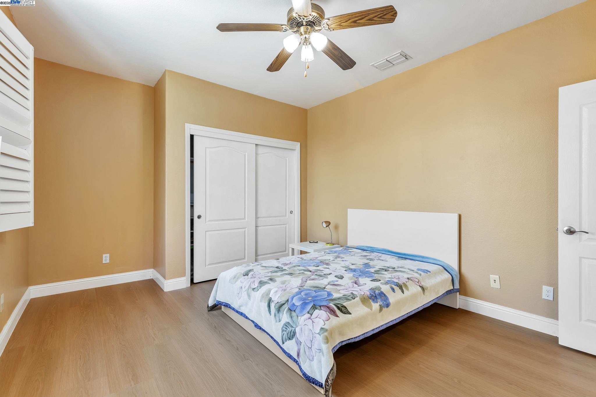 3021 Collingham Ct