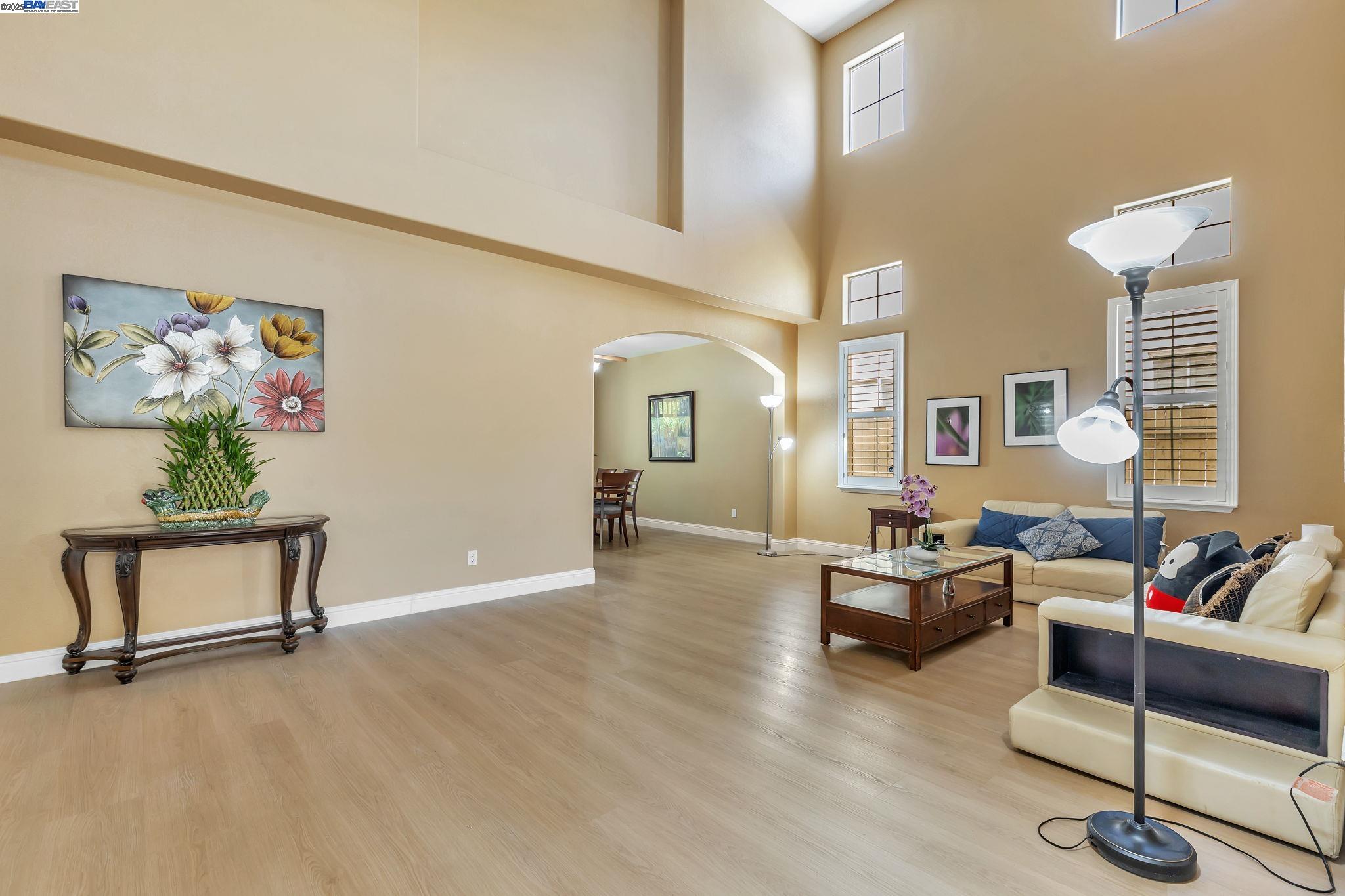 3021 Collingham Ct
