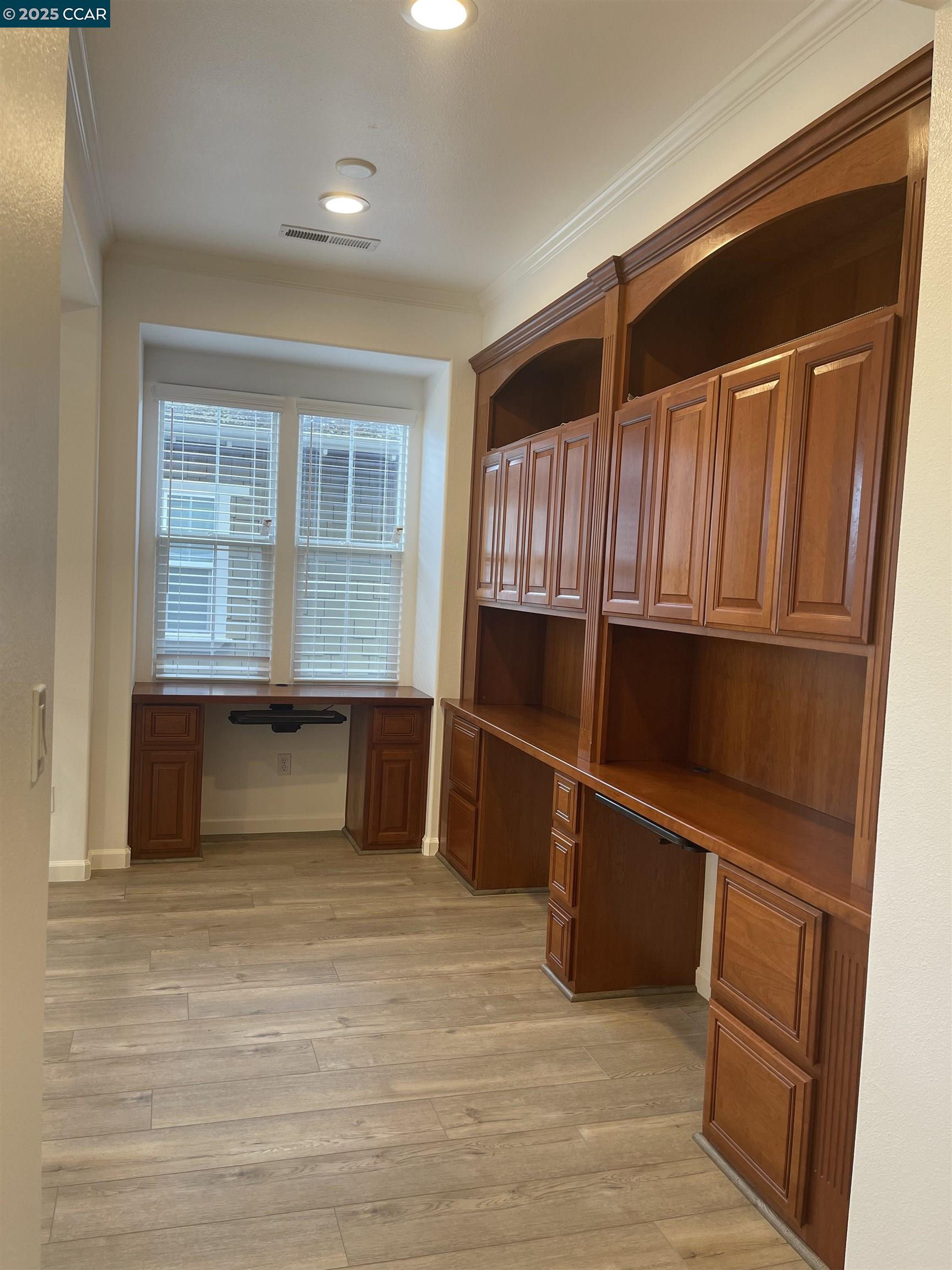 2220 MAGNOLIA BRIDGE DR