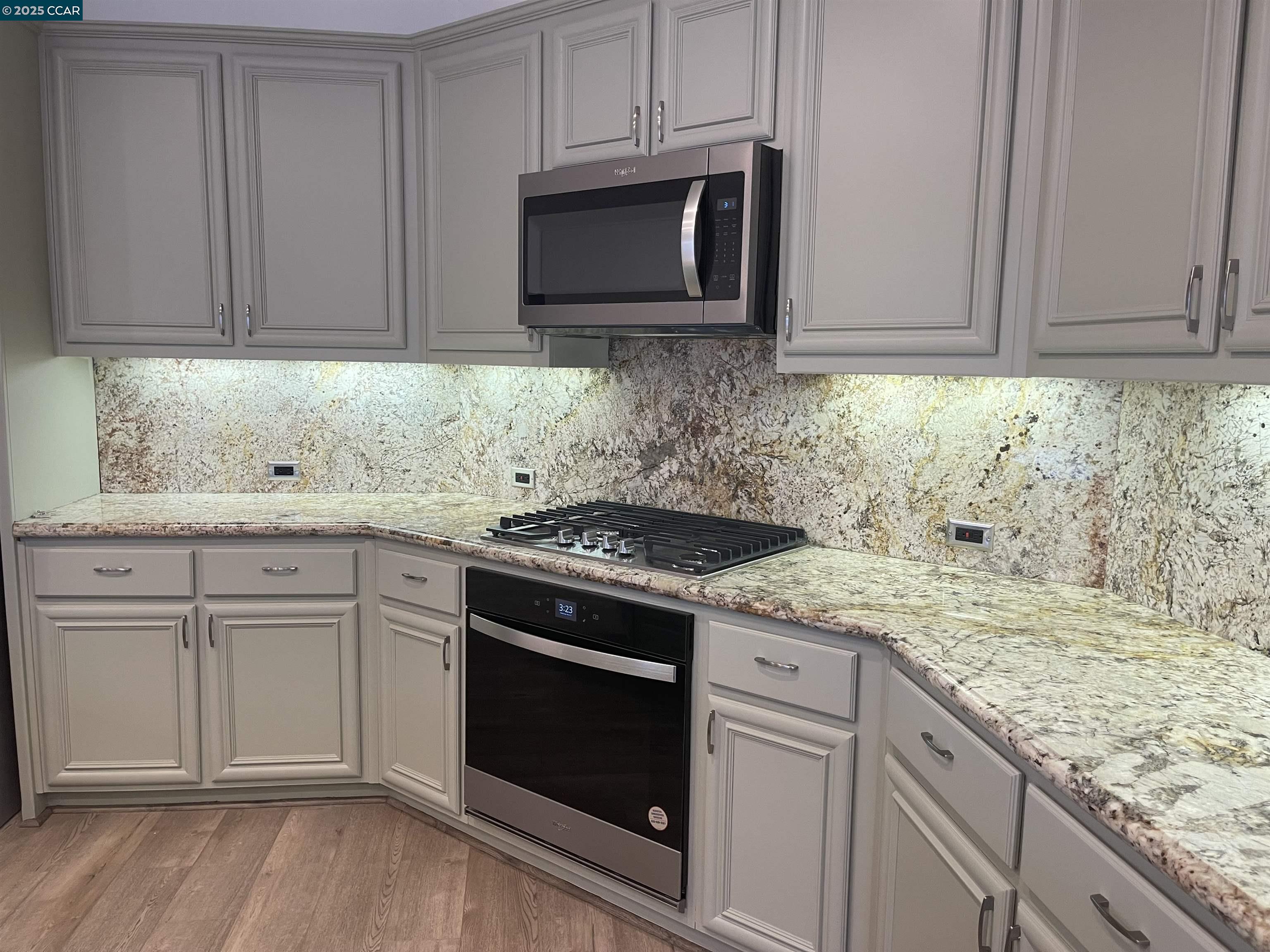 2220 MAGNOLIA BRIDGE DR